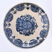 EARLY 18TH CENTURY LOUIS XIV EARTHENWARE ARMORIAL PLATE