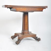 19TH CENTURY WILLIAM IV ROSEWOOD GAMES / CARD TABLE