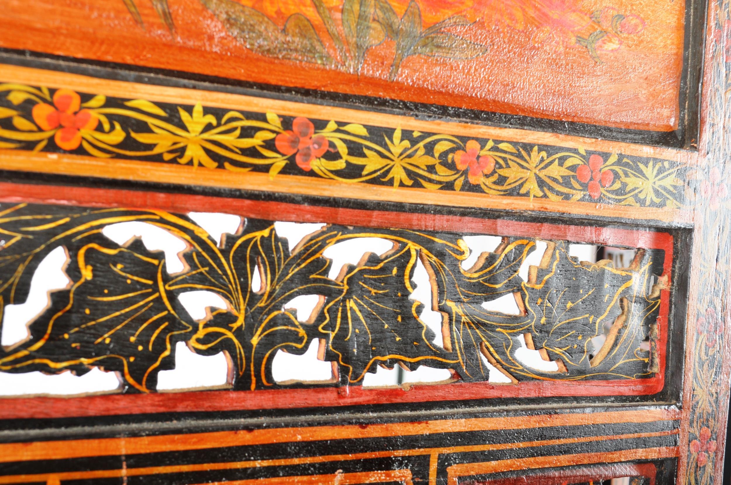 ANGLO COLONIAL TWO FOLD PAINTED DISCRETION SCREEN - Image 2 of 5