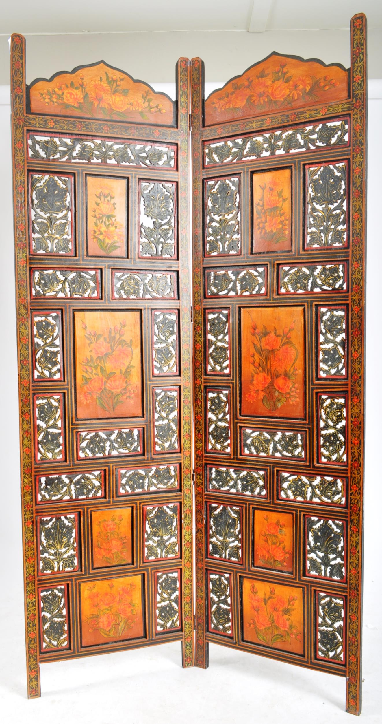 ANGLO COLONIAL TWO FOLD PAINTED DISCRETION SCREEN - Image 5 of 5