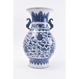 19TH CENTURY CHINESE QING DYNASTY BLUE AND WHITE VASE