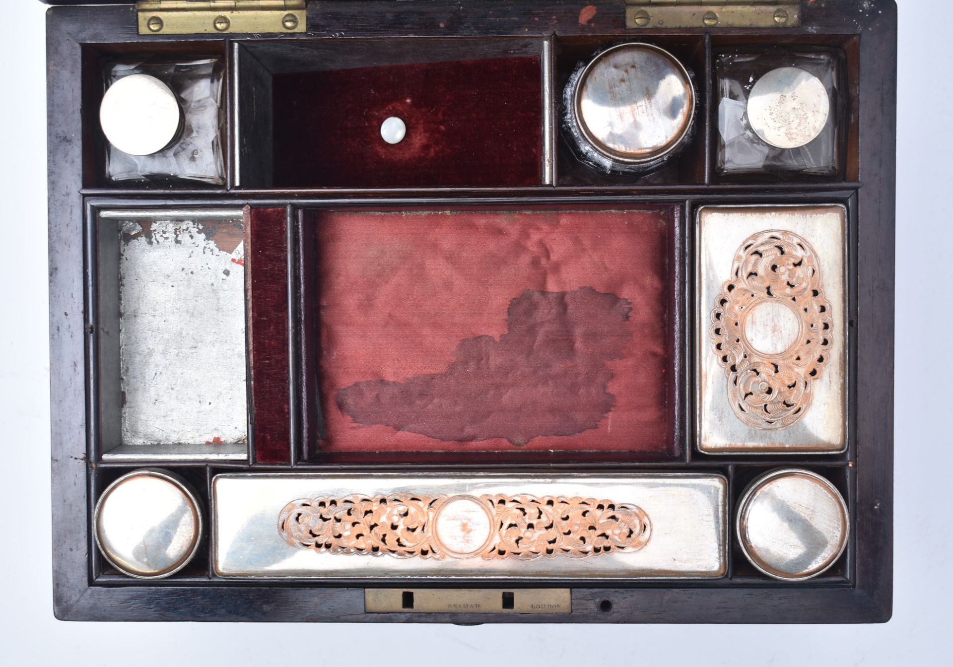 19TH CENTURY ROSEWOOD AND SILVER PLATE LADIES VANITY BOX - Image 7 of 10