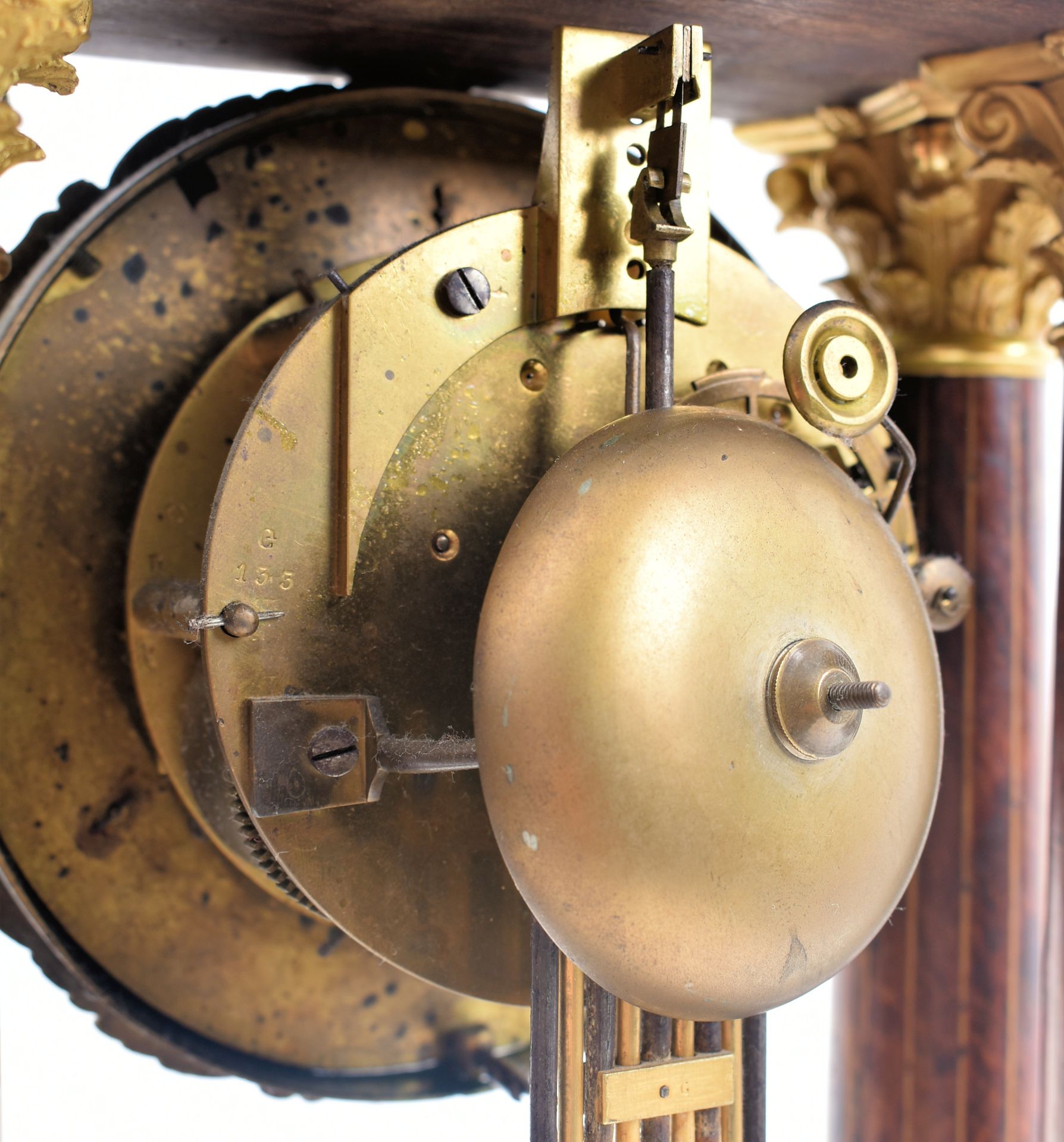 19TH CENTURY FRENCH ROSEWOOD & MARQUETRY PORTICO CLOCK - Image 9 of 11