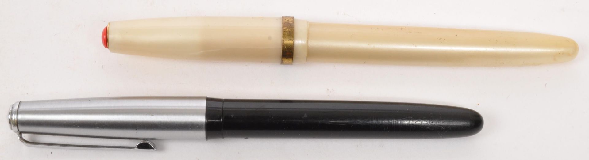 ENGLISH VINTAGE 20TH CENTURY GOLD NIBBED FOUNTAIN PENS - Image 5 of 6