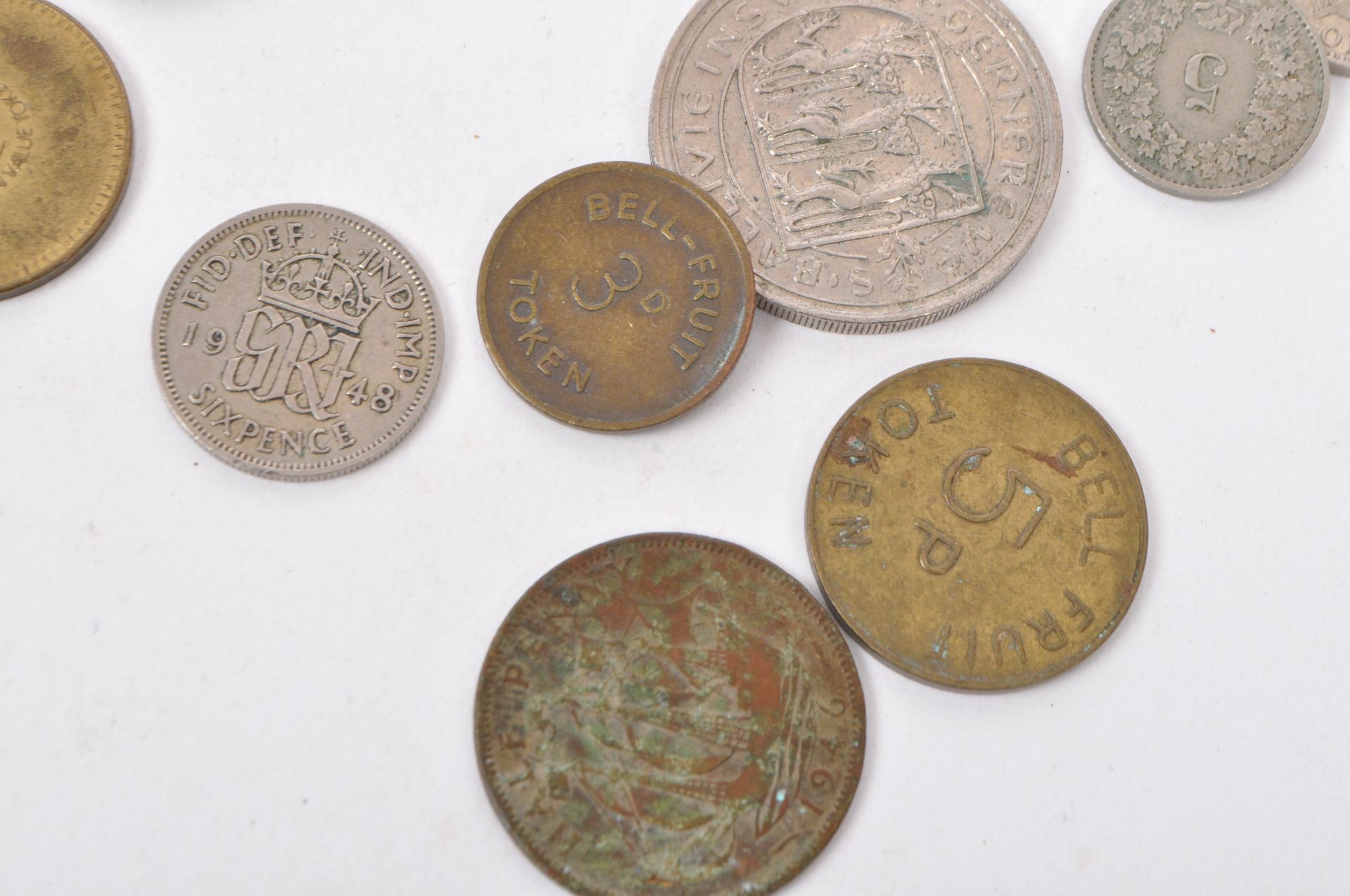 LARGE COLLECTION OF 20TH CENTURY UK & FOREIGN COINS - Image 15 of 18