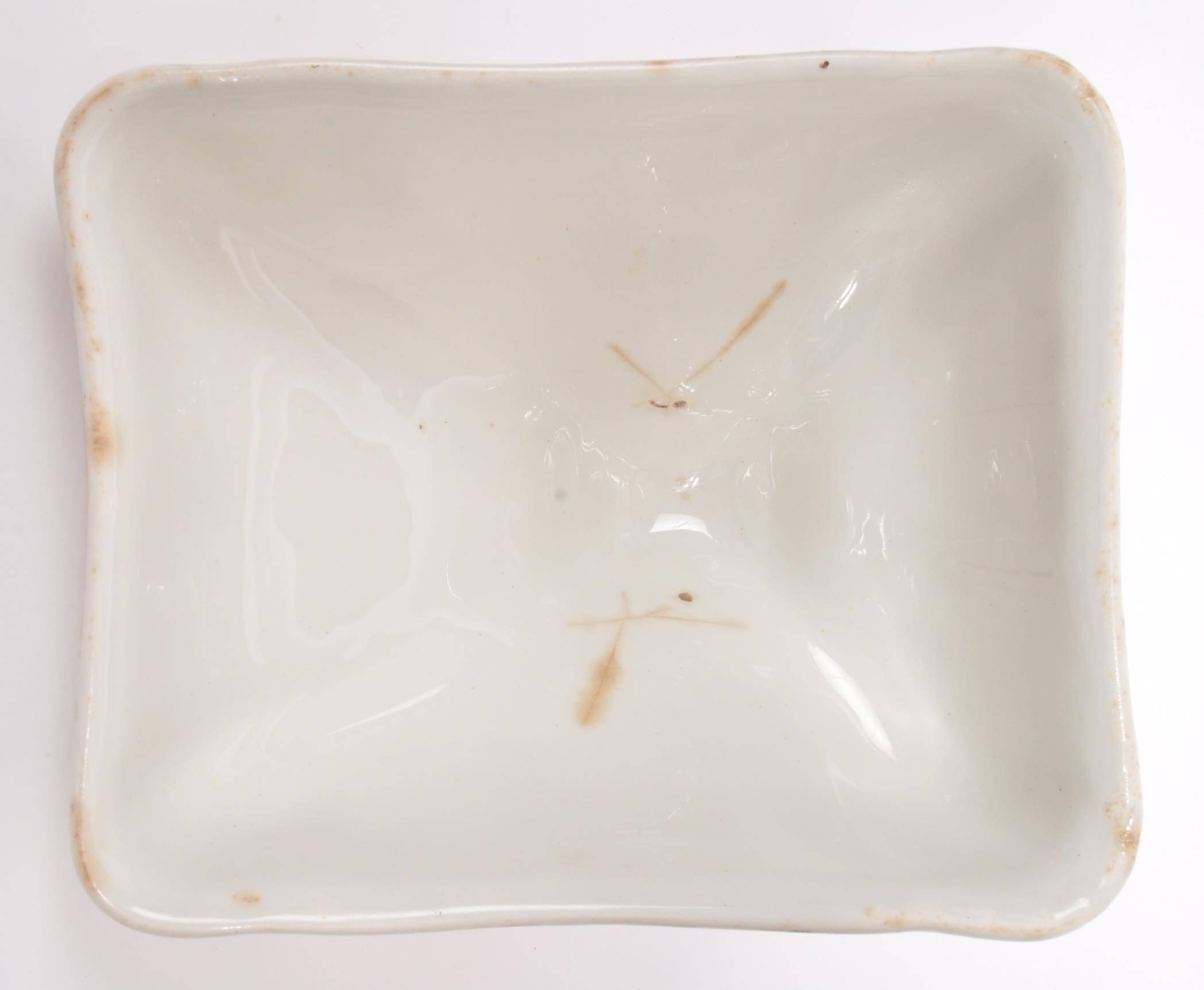 EARLY 20TH CENTURY WEDGWOOD CHEESE DISH - Image 3 of 6