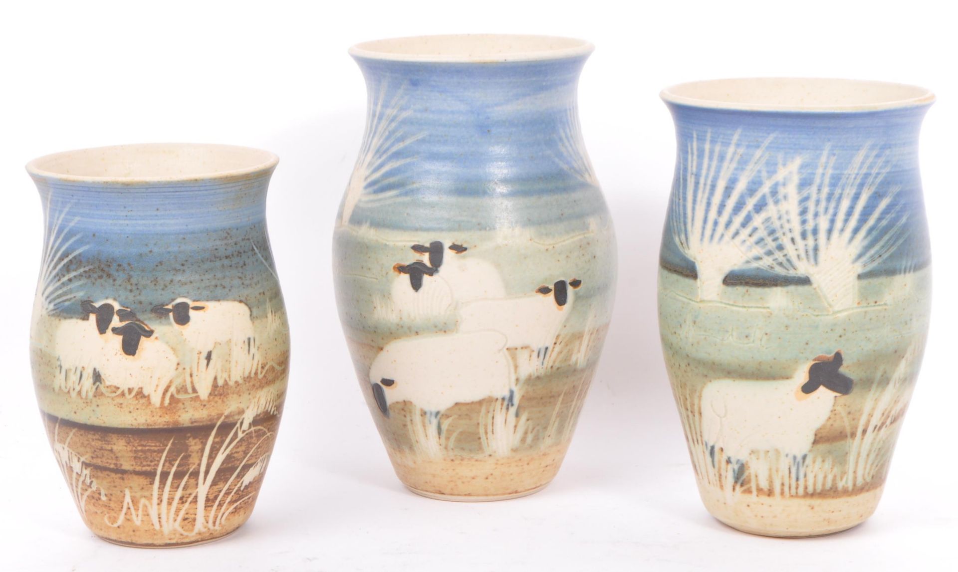 MARY KEMBERY - COLLECTION OF STUDIO POTTERY COUNTRYWARE - Image 3 of 7