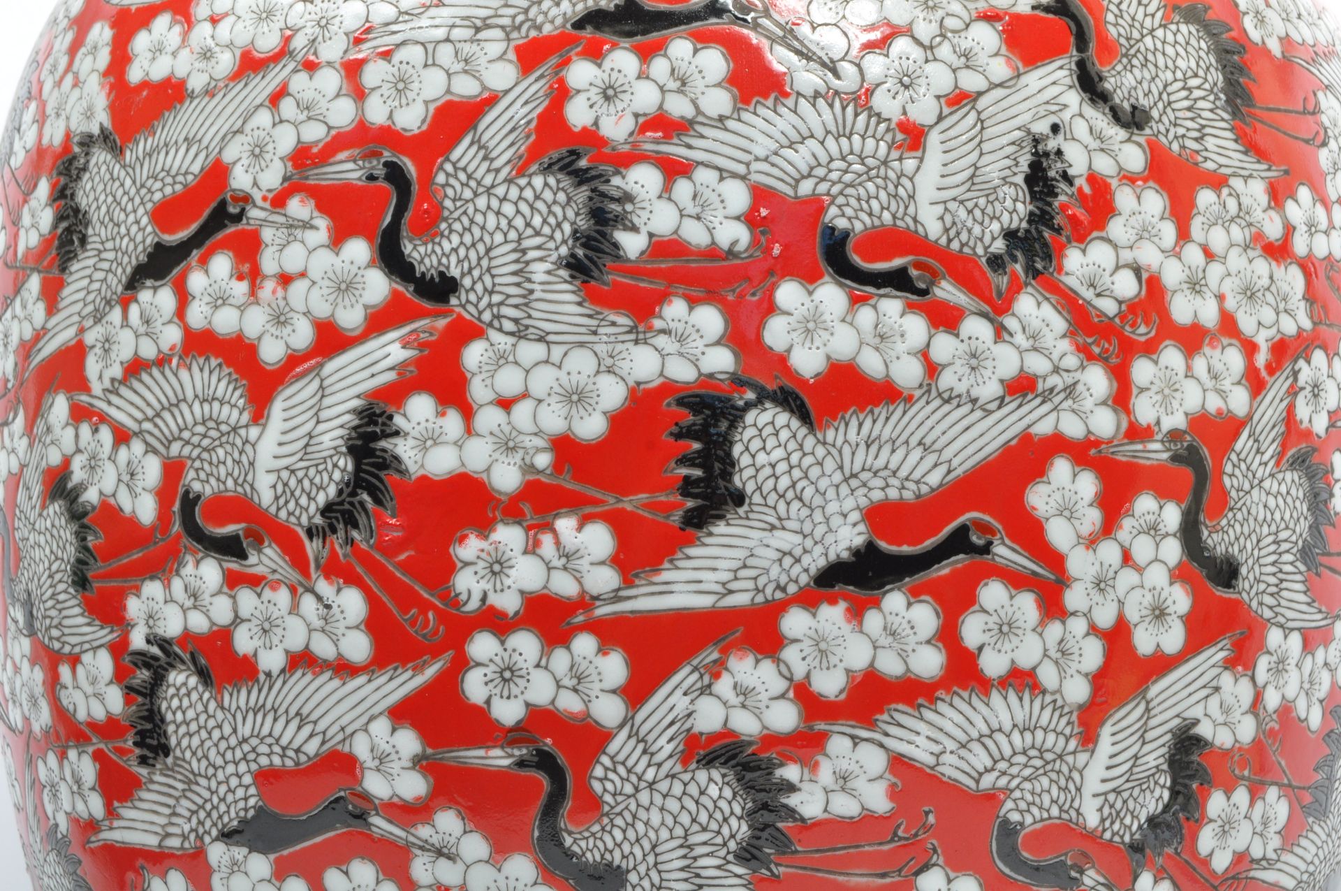 LARGE CHINESE VASE IN RED EMBELLISHED WITH CRANES & BLOSSOM - Image 5 of 6