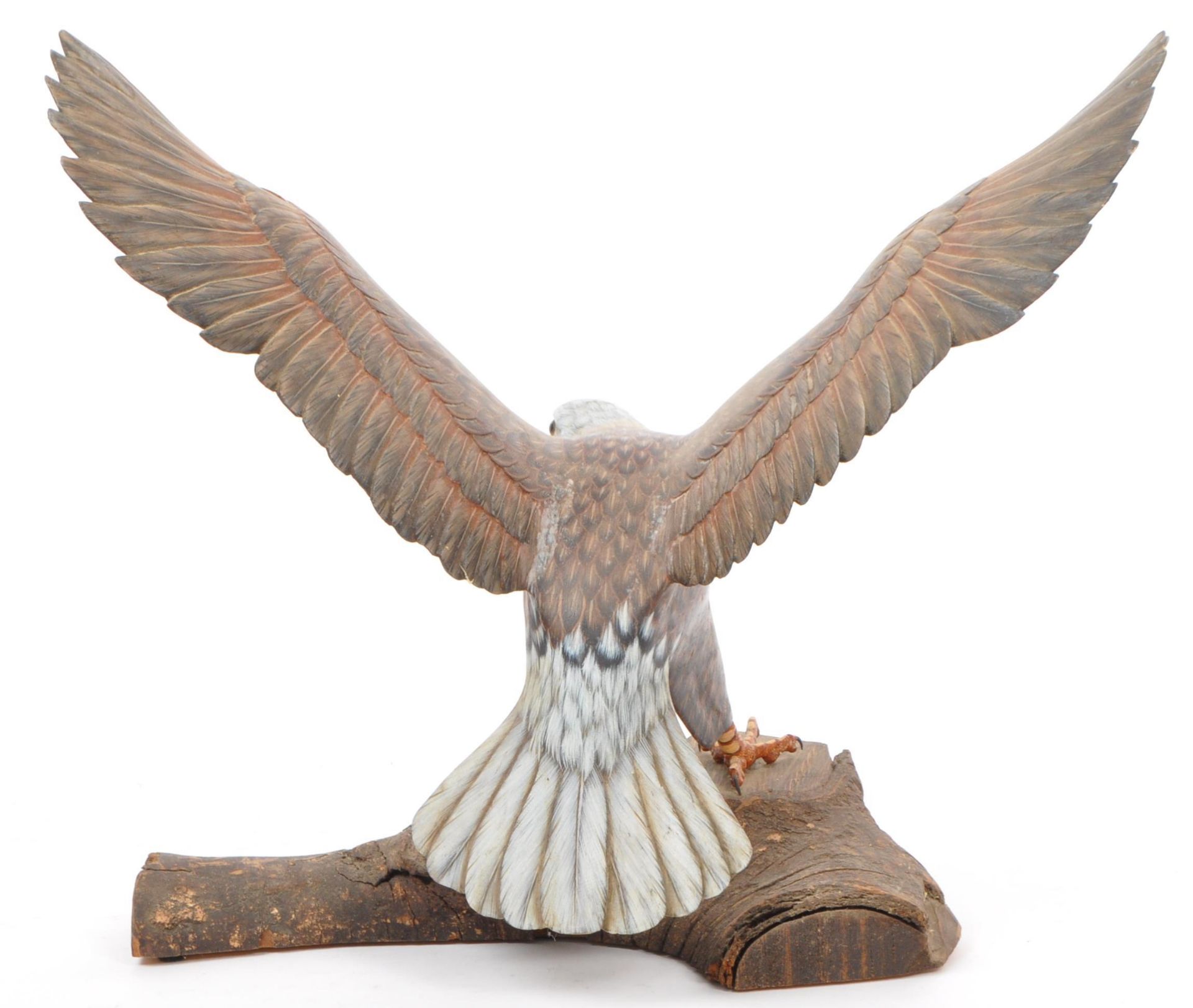 VINTAGE 20TH CENTURY CARVED WOOD EAGLE SCULPTURE - Image 3 of 5