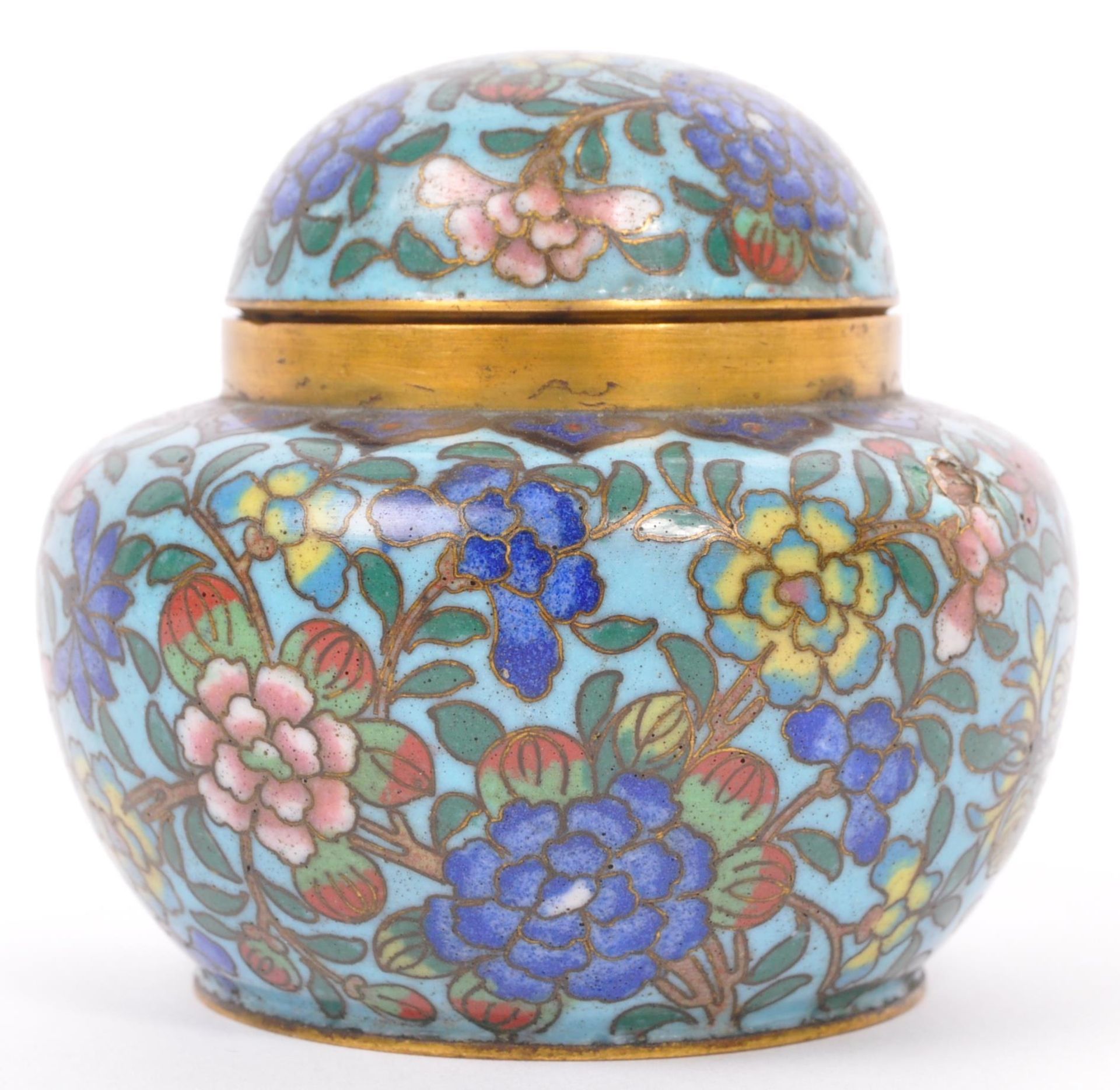 19TH CENTURY CHINESE CLOISONNE INKWELL LIDDED POT
