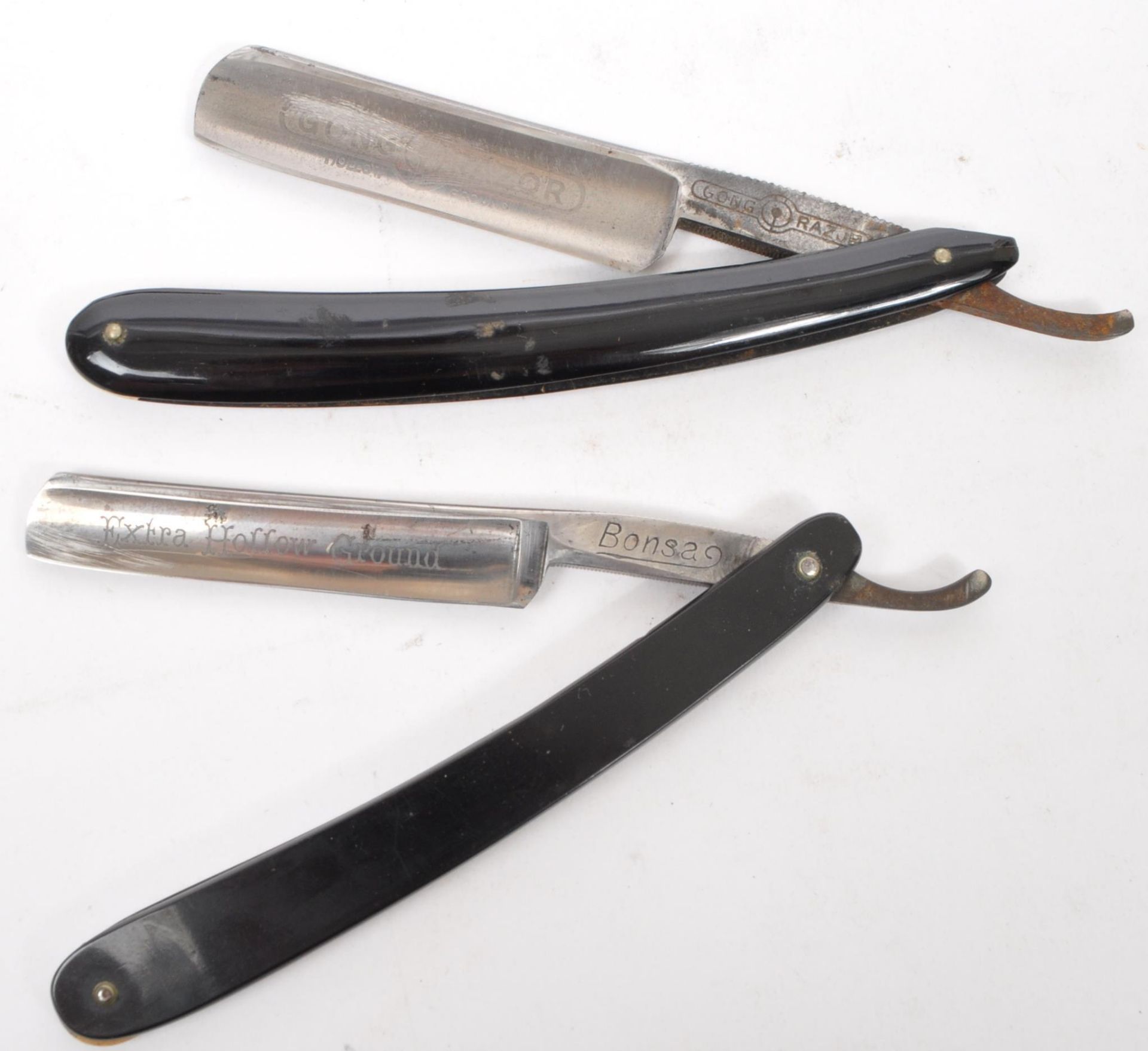 COLLECTION OF EARLY TO MID 20TH CENTURY CUT THROAT RAZORS - Image 5 of 5