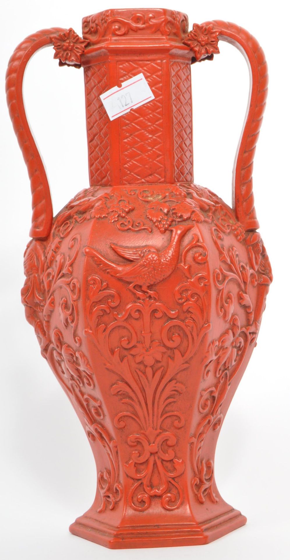 19TH CENTURY CHINESE CINNABAR RED LACQUERED VASE - Image 3 of 7