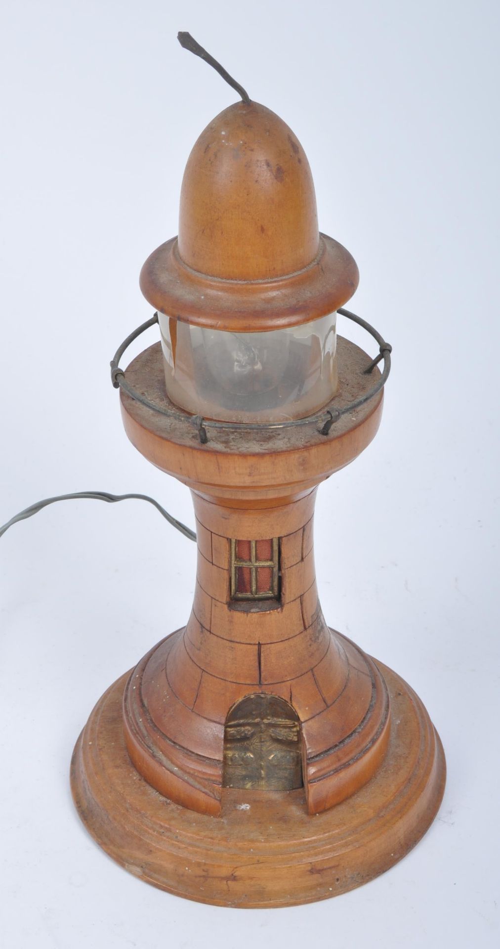 RETRO VINTAGE CONTINENTAL TEAK LIGHTHOUSE SHAPED DESK LAMP - Bild 4 aus 6