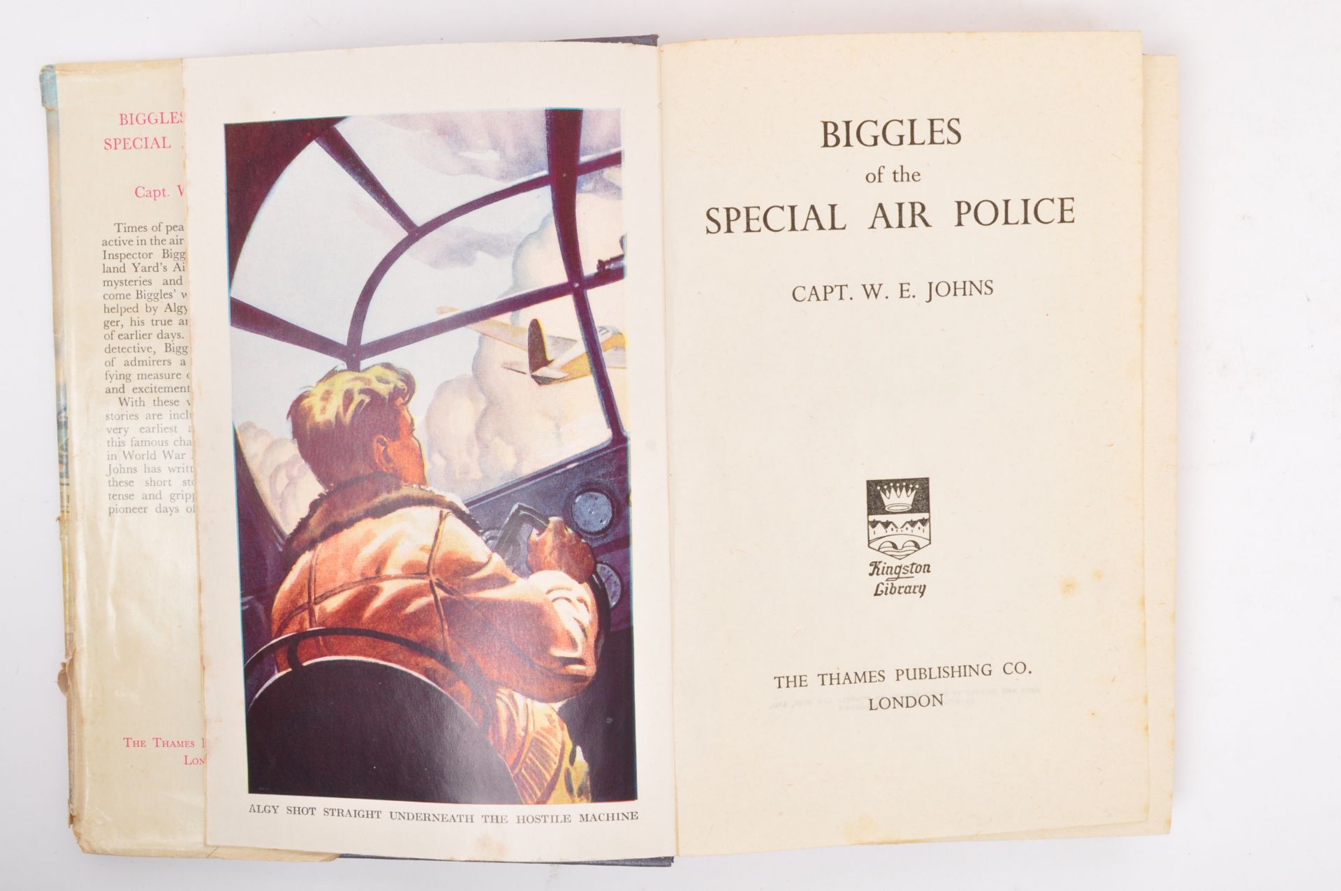 COLLECTION OF NINETEEN BIGGLES BOOKS BY CAPTAIN W.E. JOHNS - Image 8 of 10