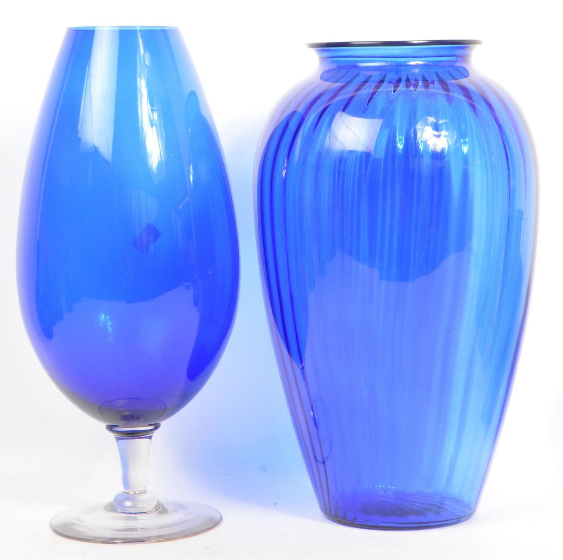 QUANTITY OF BLUE GLASS BOTTLES DECANTER & VASES - Image 4 of 6