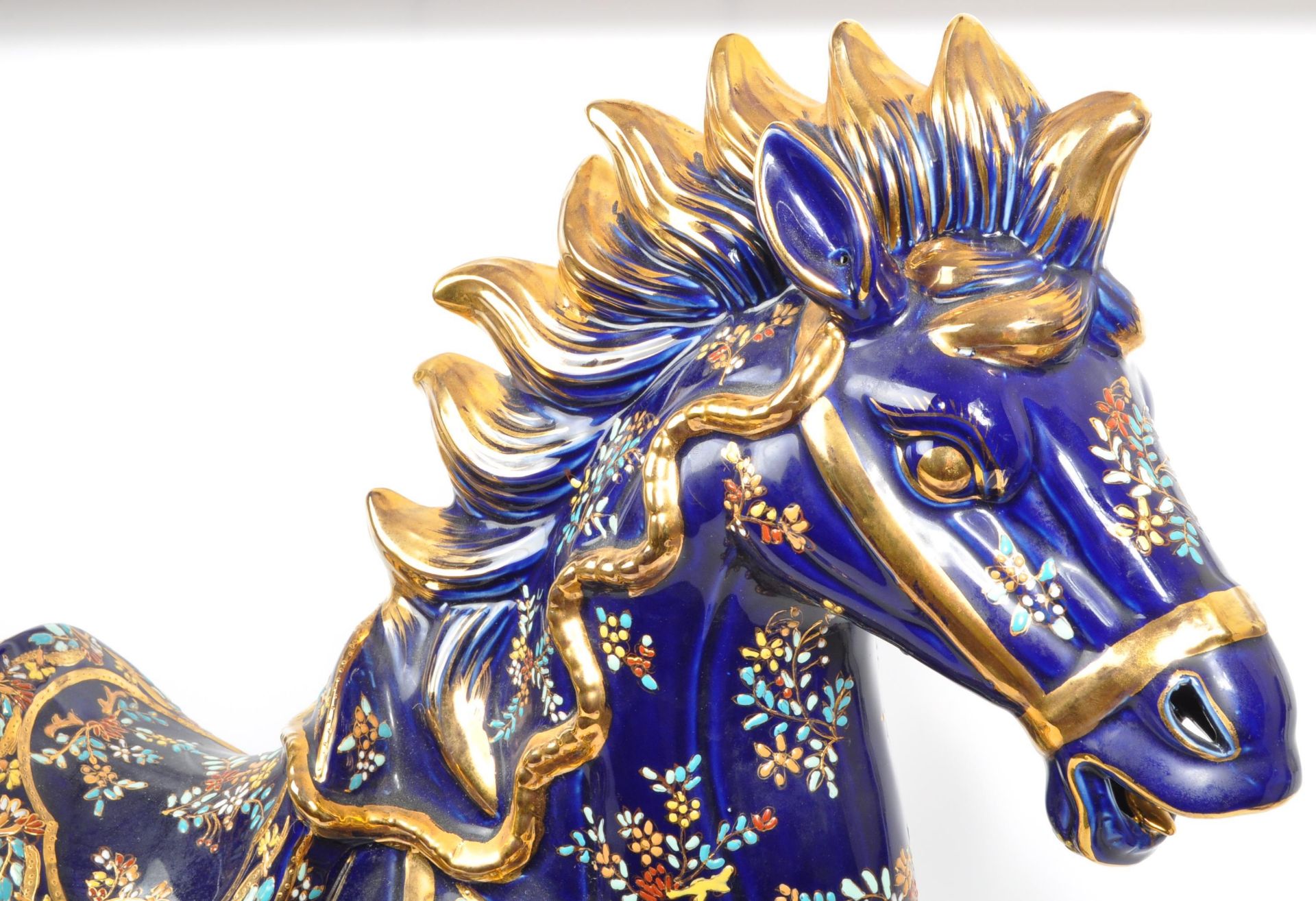 LARGE COBALT & GILT INDIAN ASIAN CERAMIC HORSE - Image 5 of 11
