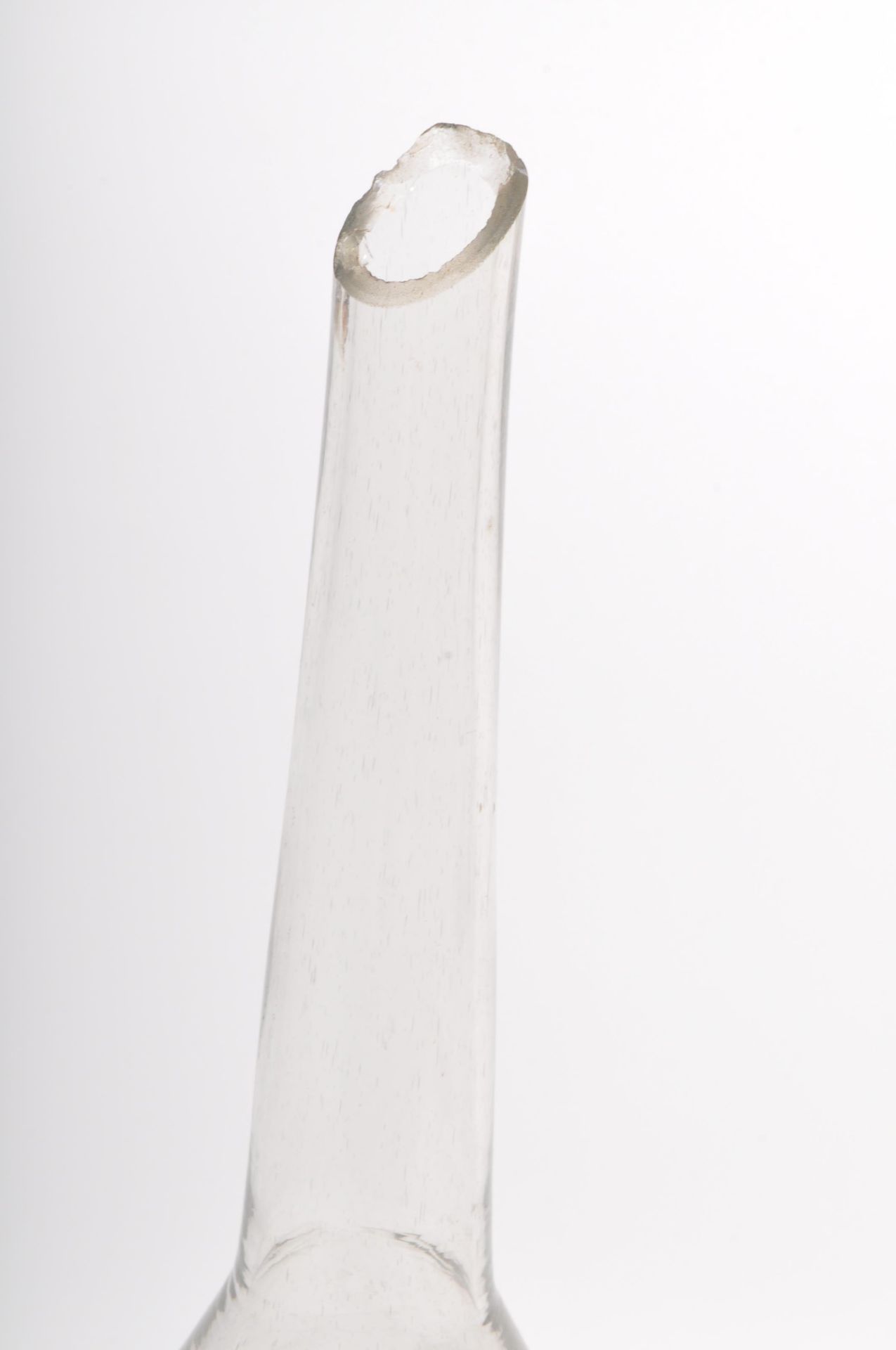 19TH CENTURY GEORGE III LARGE GLASS WINE FUNNEL - Image 4 of 5