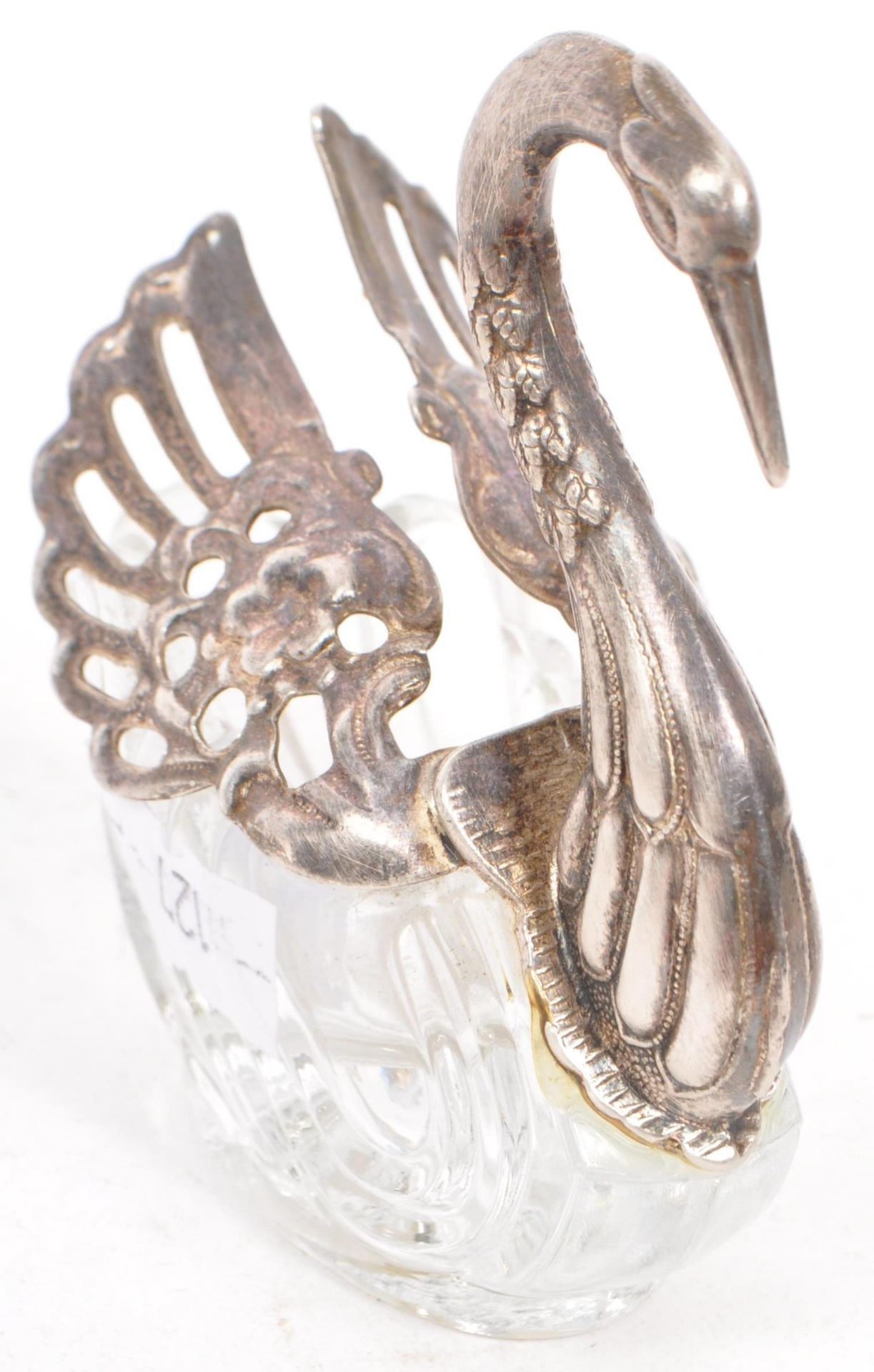 VICTORIAN 19TH CENTURY GLASS & WHITE METAL SWAN SALT HOLDER - Image 5 of 8