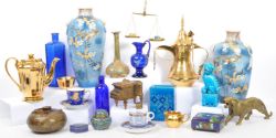 Antiques & Collectables - Ceramics, Collectables, Music Memorabilia & Ephemera