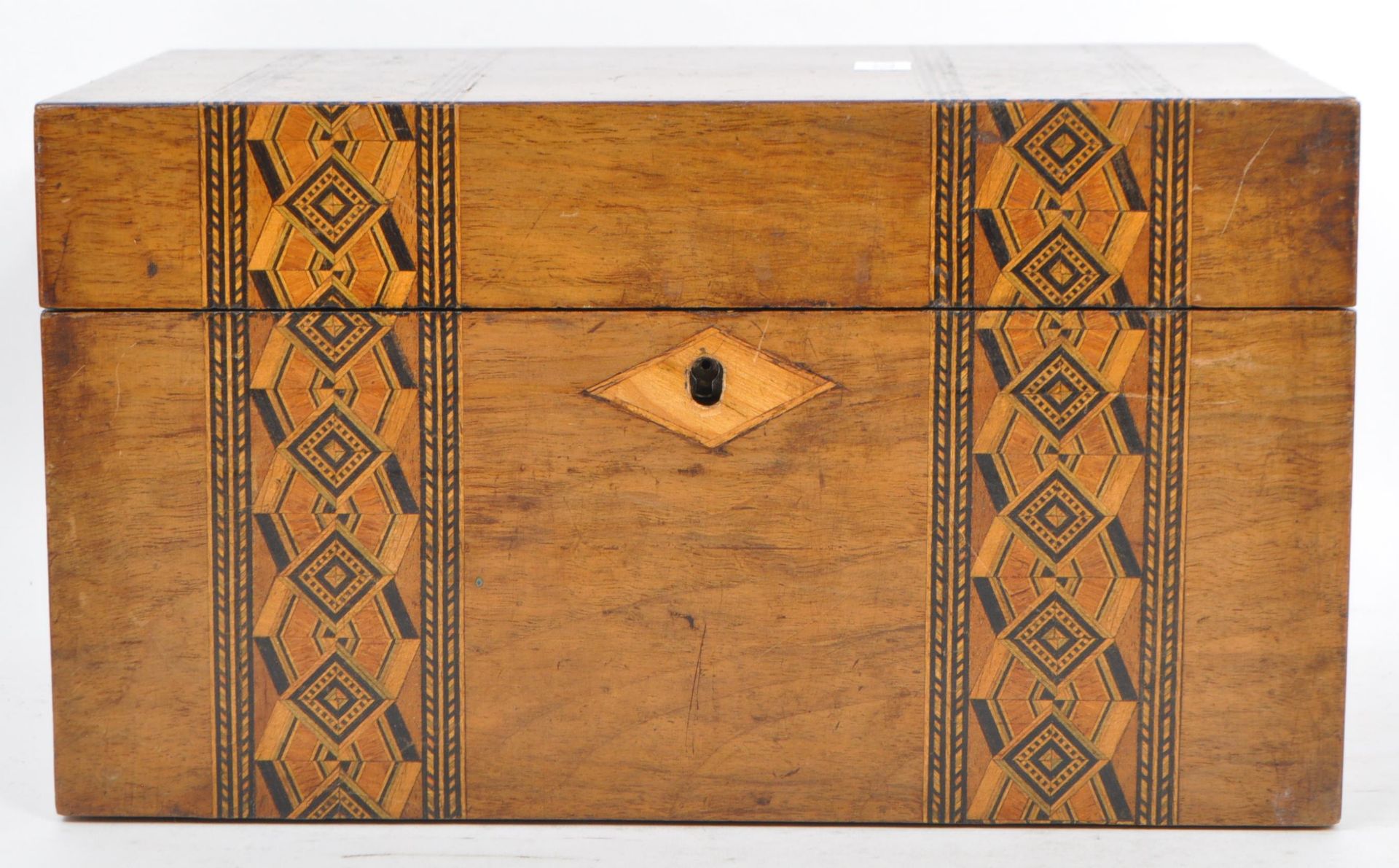 COLLECTION OF VINTAGE 20TH CENTURY CARVED & INLAID BOXES - Image 2 of 8