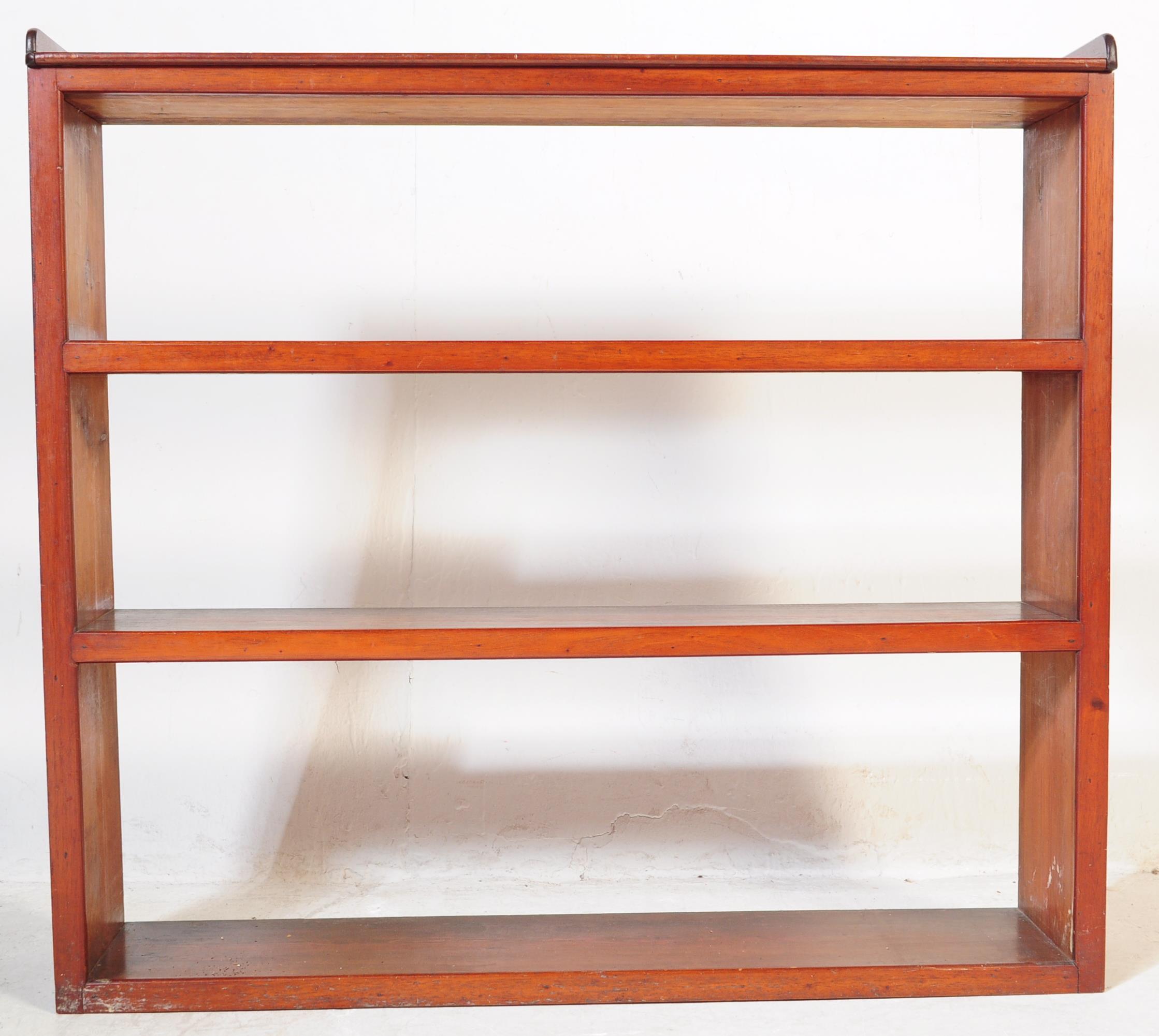 VINTAGE 20TH CENTURY MAHOGANY OPEN FACE BOOKCASE - Image 3 of 5