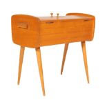 MID 20TH CENTURY VINTAGE SEWING BOX ON TAPERED LEGS