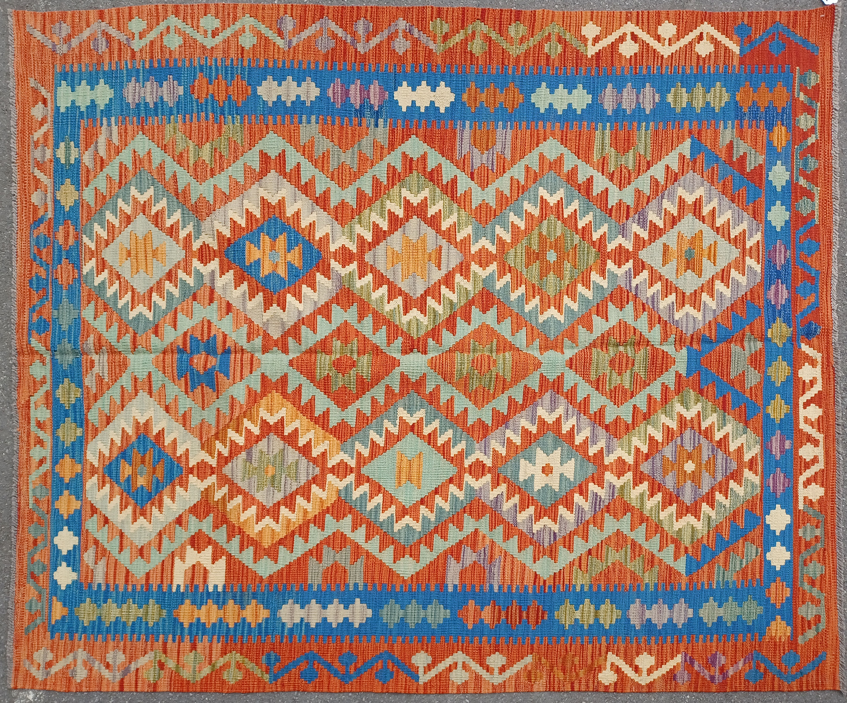 20TH CENTURY VINTAGE ANATOLIAN TURKISH KILIM FLOOR RUG