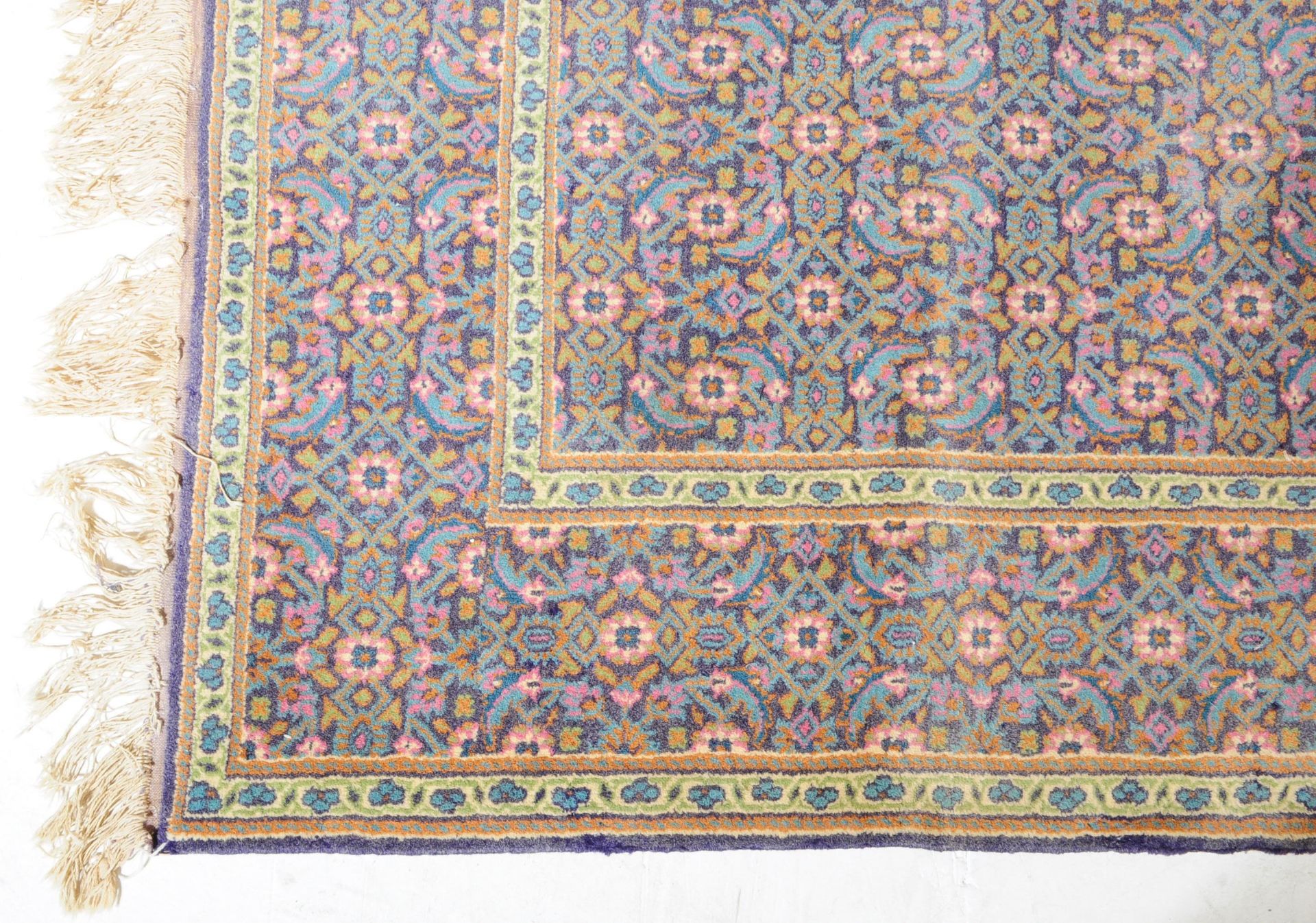 EARLY 20TH CENTURY CARPET RUG INVOKING WILLIAM MORRIS - Image 3 of 4