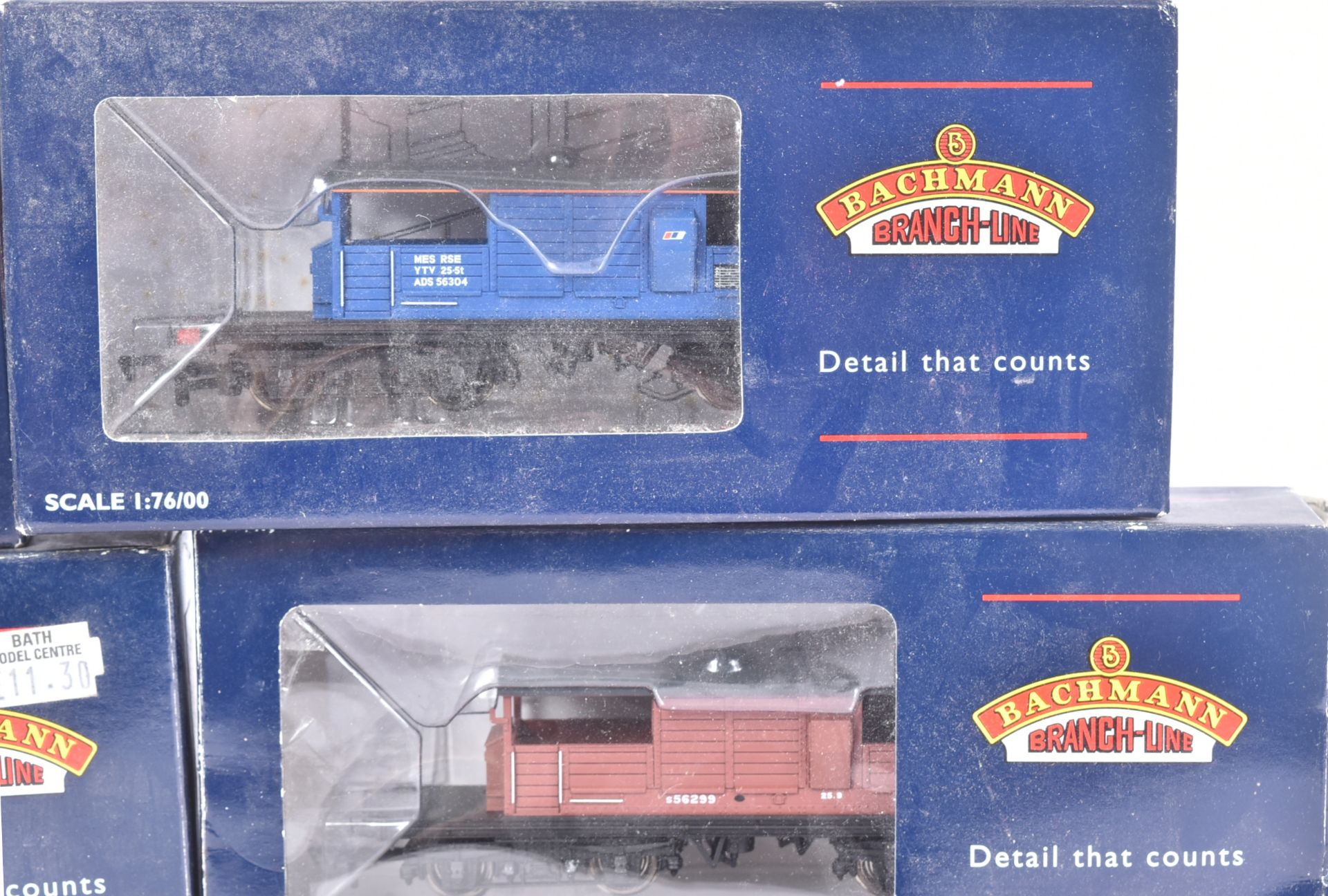 COLLECTION OF VINTAGE BACHMANN BRANCH-LINE OO GAUGE MODEL RAILWAY WAGONS AND BRAKE VANS - Image 2 of 5