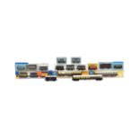 MODEL RAILWAY - COLLECTION OF N GAUGE ROLLING STOCK