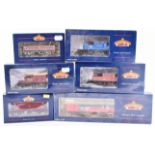 COLLECTION OF VINTAGE BACHMANN BRANCH-LINE OO GAUGE MODEL RAILWAY WAGONS AND BRAKE VANS