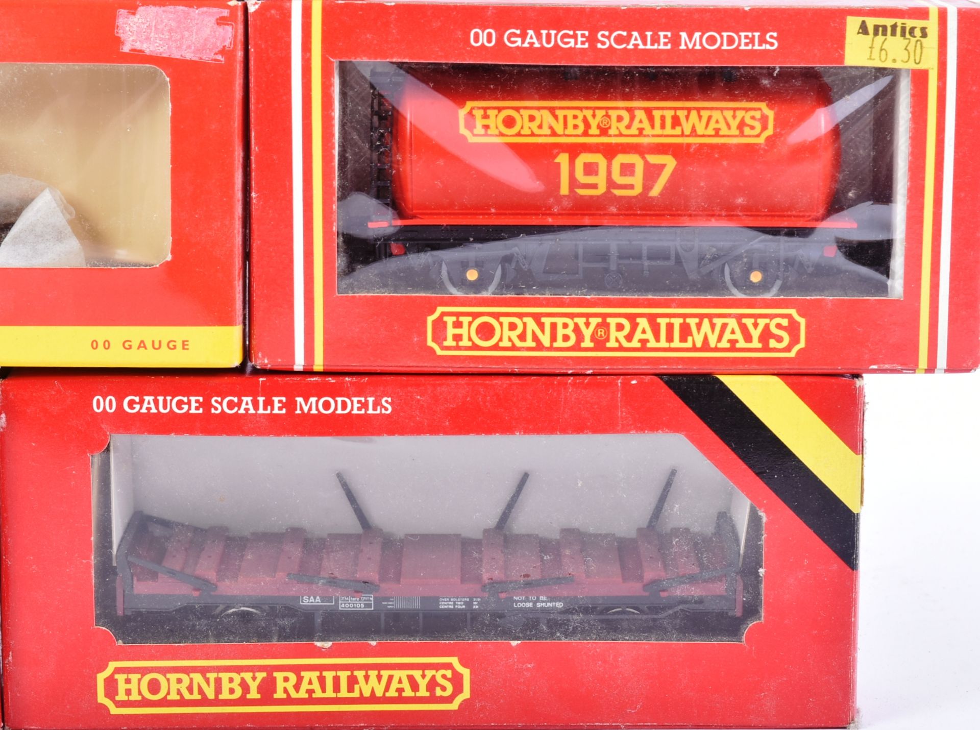 COLLECTION OF ASSORTED HORNBY OO GAUGE MODEL RAILWAY ROLLING STOCK - Image 4 of 6