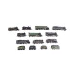 MODEL RAILWAY - COLLECTION OF ASSORTED OO GAUGE LOCOMOTIVES