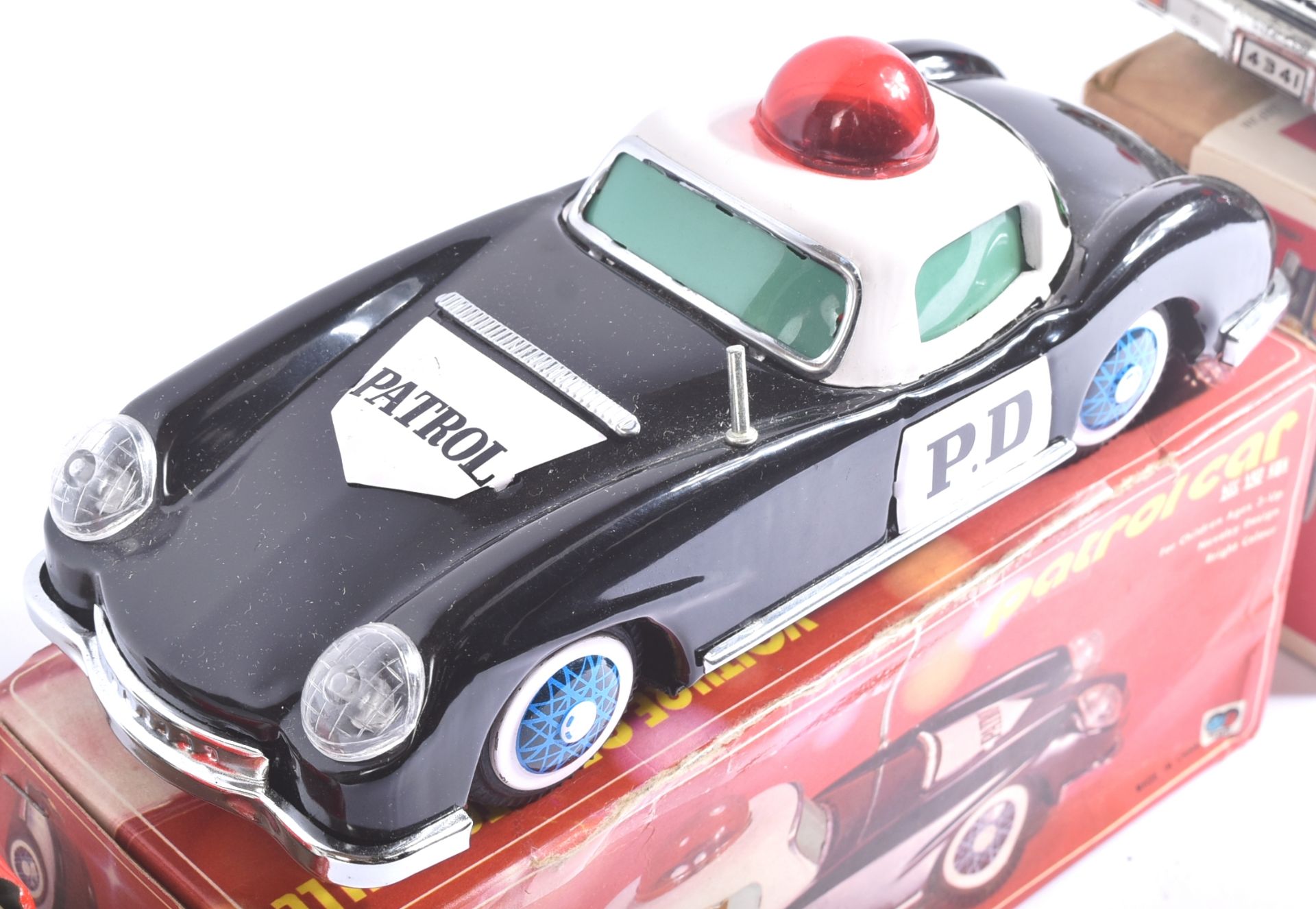 TINPLATE TOYS - THREE FRICTION POWERED POLICE CARS - Image 3 of 5