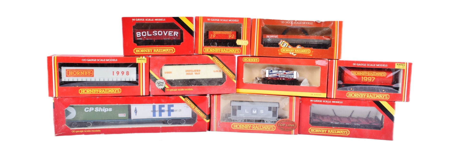 COLLECTION OF ASSORTED HORNBY OO GAUGE MODEL RAILWAY ROLLING STOCK