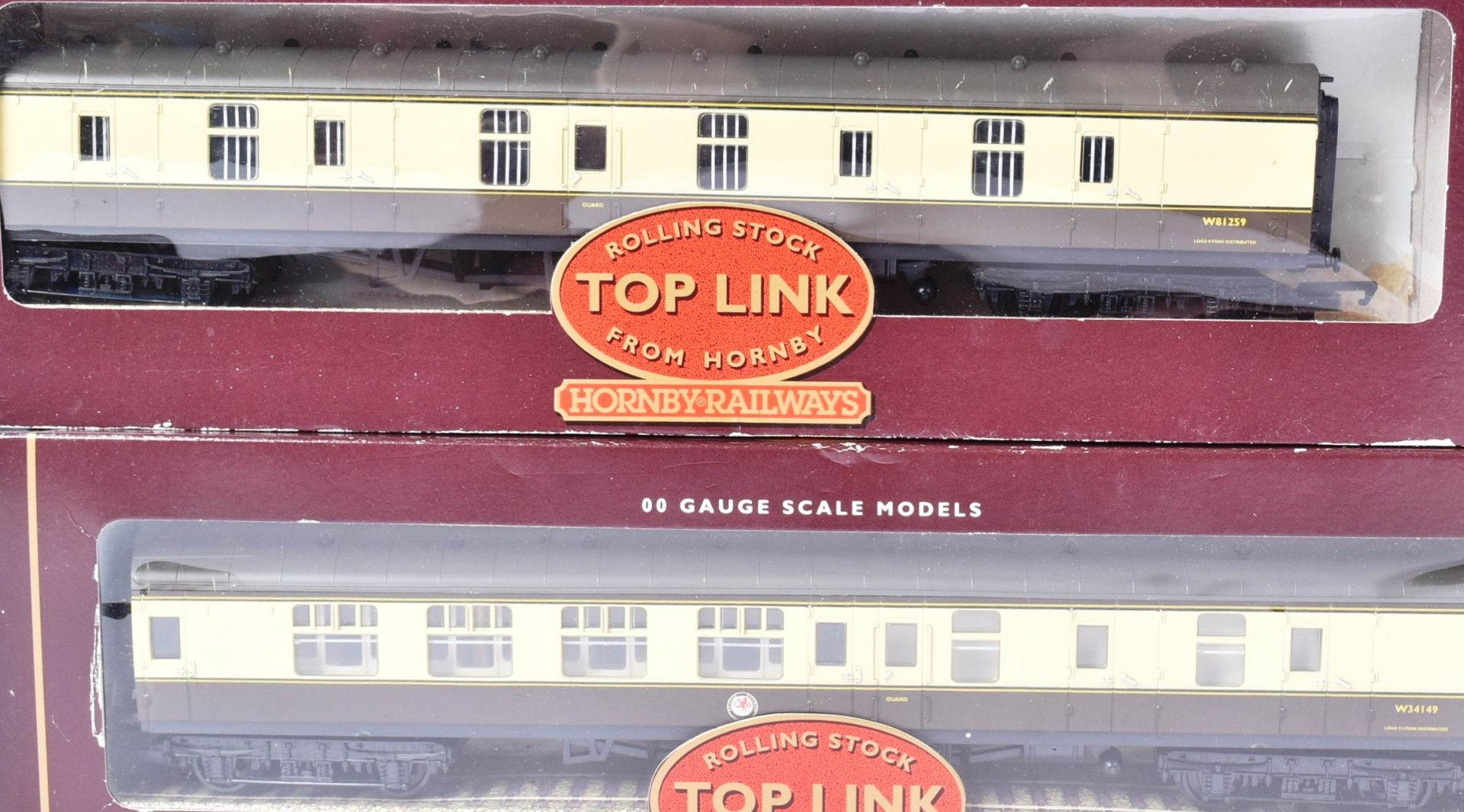 MODEL RAILWAY - HORNBY LOCO & ROLLING STOCK COACHES - Image 3 of 5