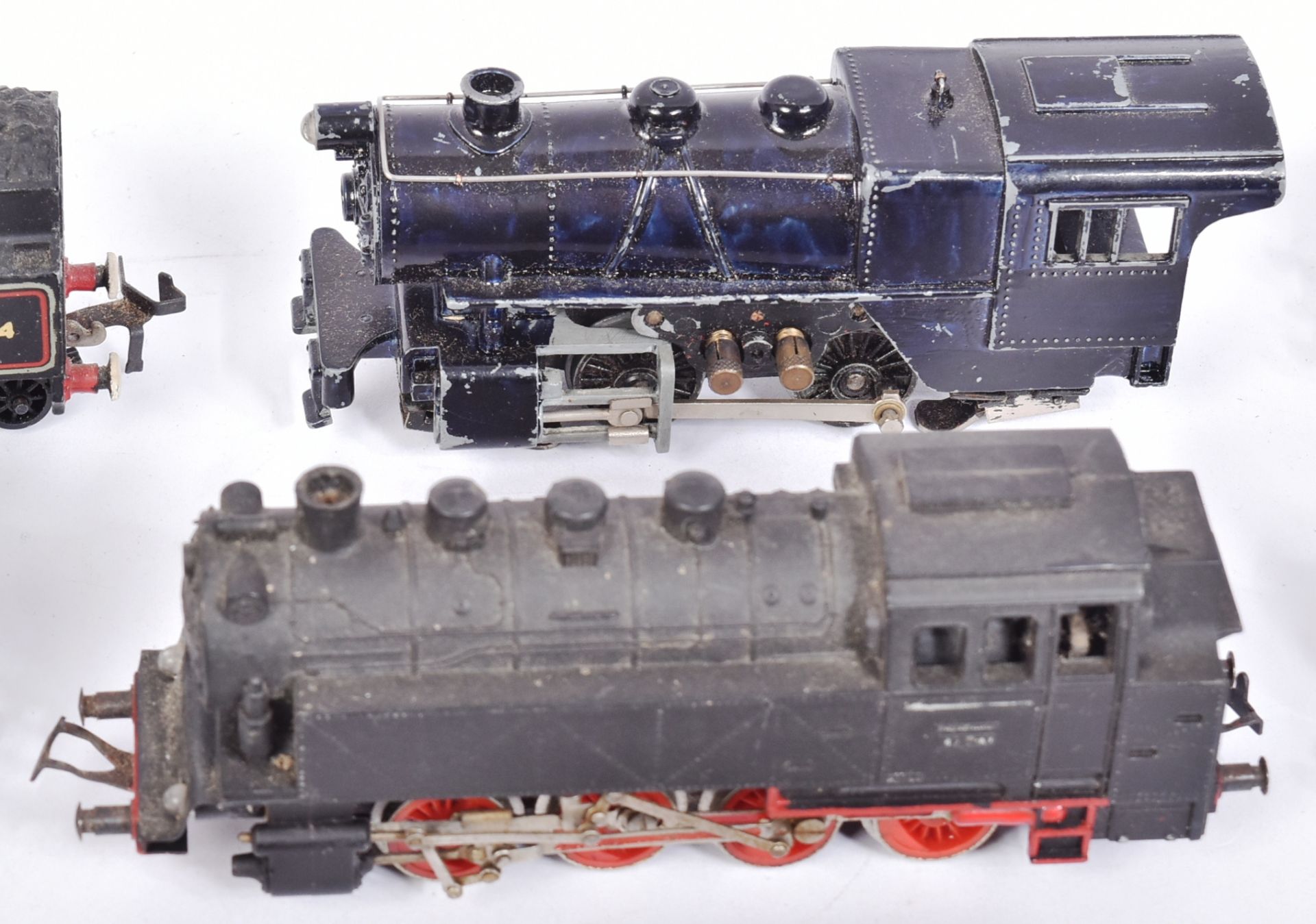 COLLECTION OF ASSORTED HORNBY AND OTHER MAKERS OO GAUGE MODEL RAILWAY LOCOMOTIVE ENGINES - Image 3 of 6