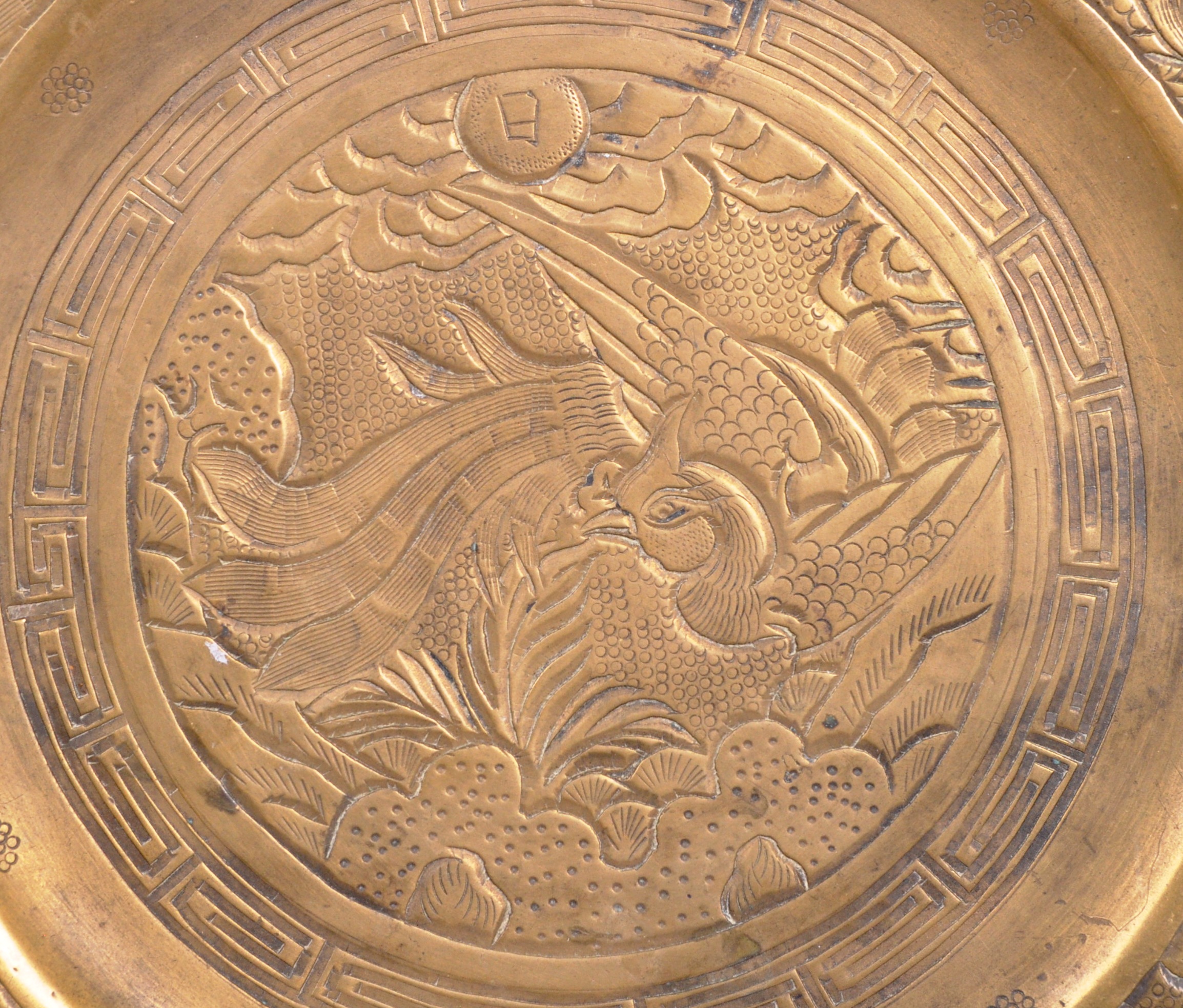 19TH CENTURY CHINESE ORIENTAL ENGRAVED BRONZE PLATE DISH - Image 2 of 5