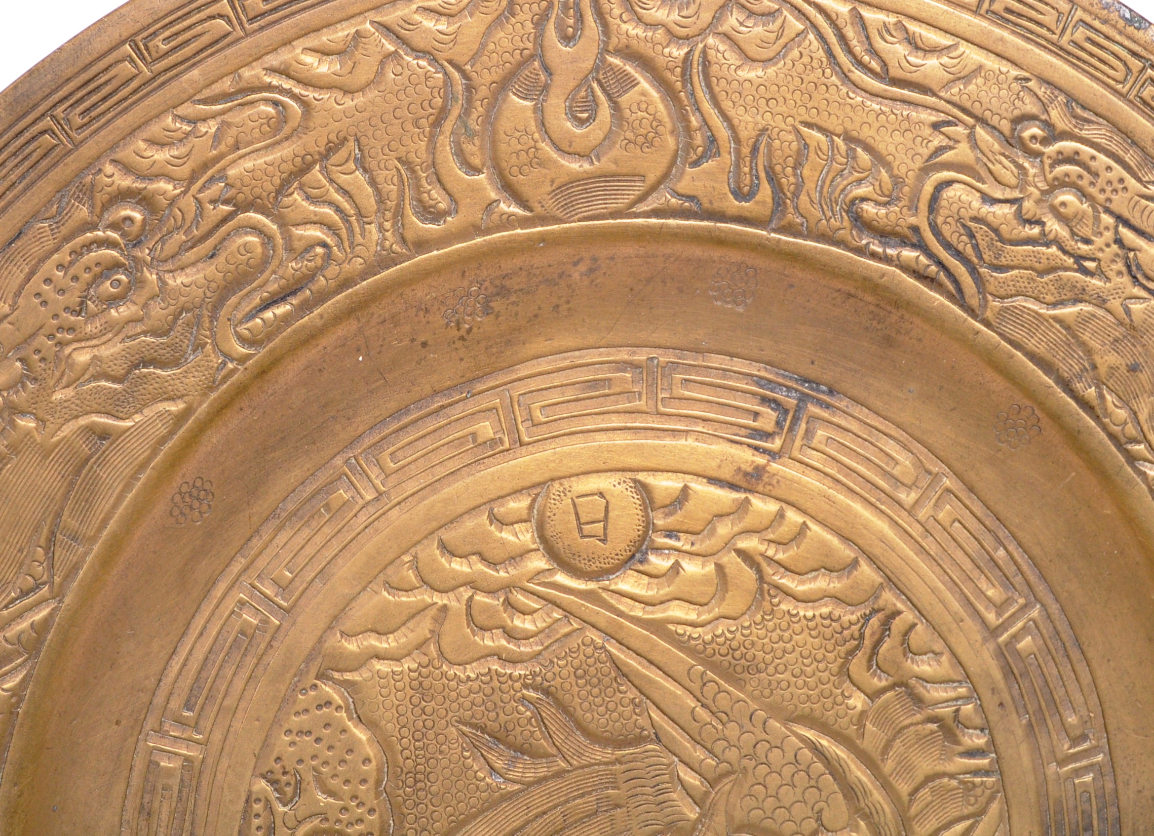 19TH CENTURY CHINESE ORIENTAL ENGRAVED BRONZE PLATE DISH - Image 3 of 5