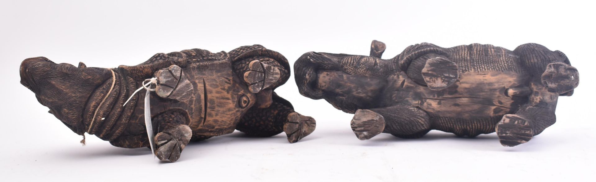 PAIR OF CONTEMPORARY RHINO CARVED SCULPTURES - Bild 3 aus 5