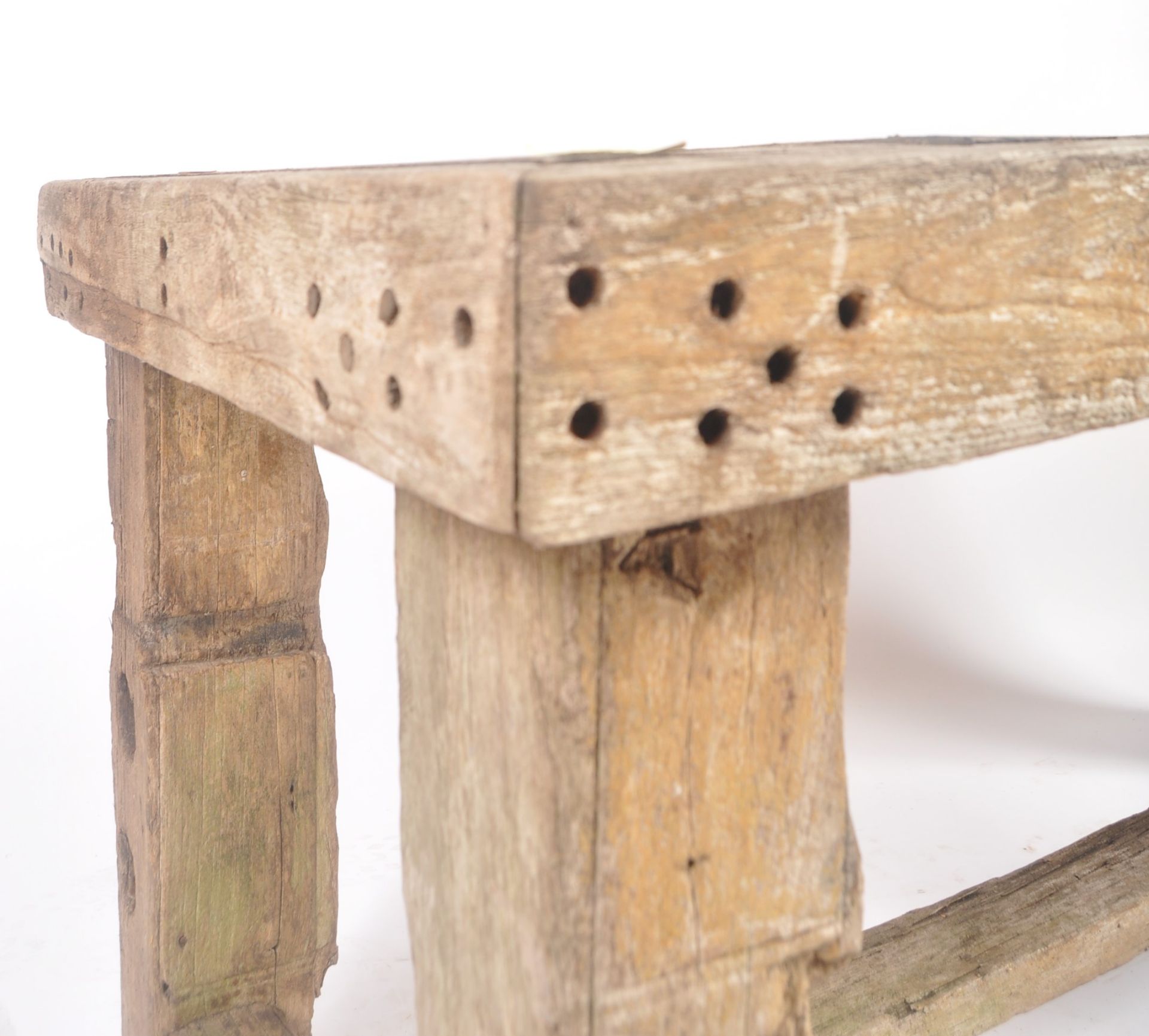 CONTEMPORARY INDONESIAN HARDWOOD GARDEN TABLE - Image 3 of 7