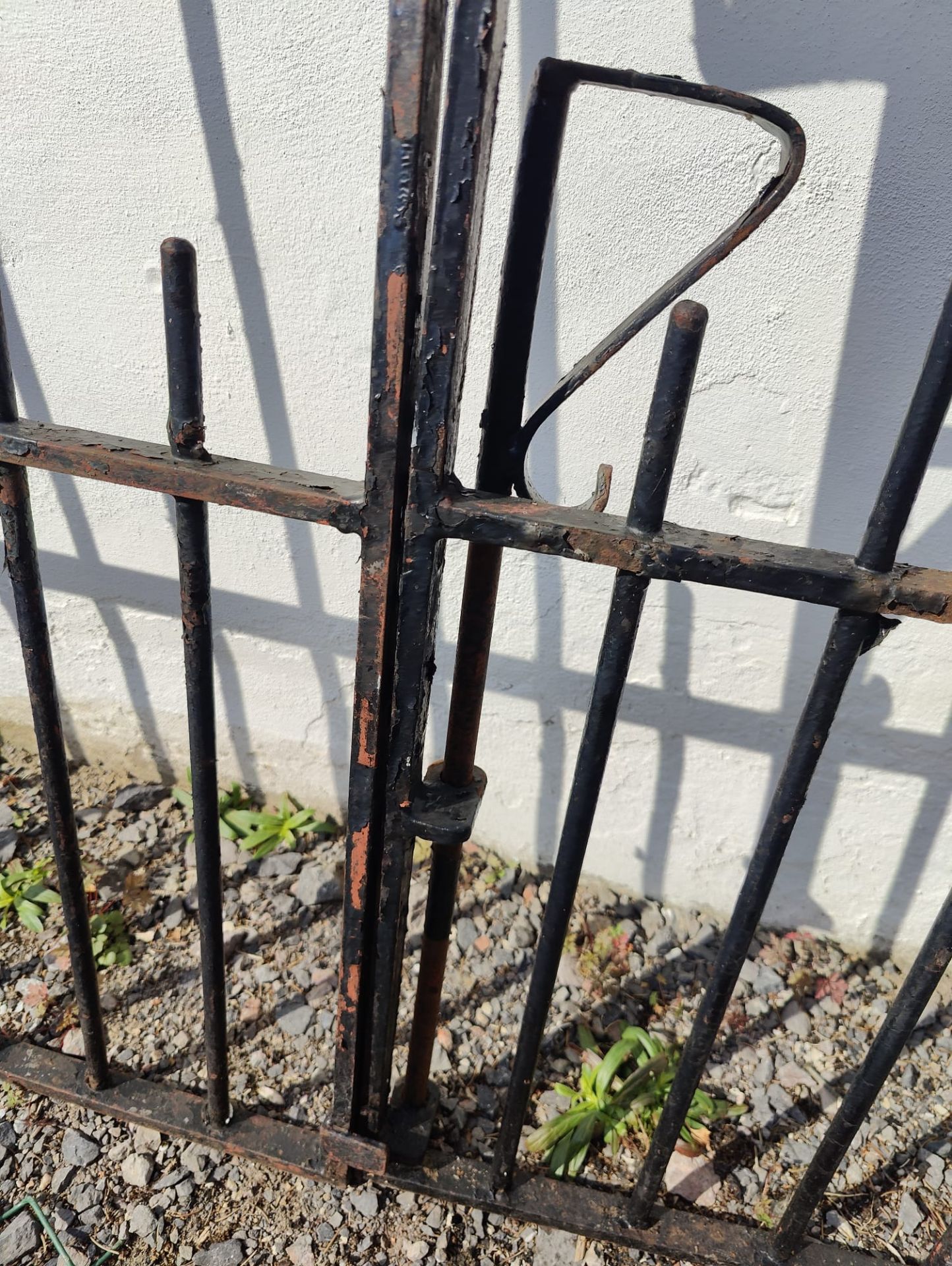 PAIR OF LARGE 20TH CENTURY WROUGHT IRON GATES - Image 8 of 10