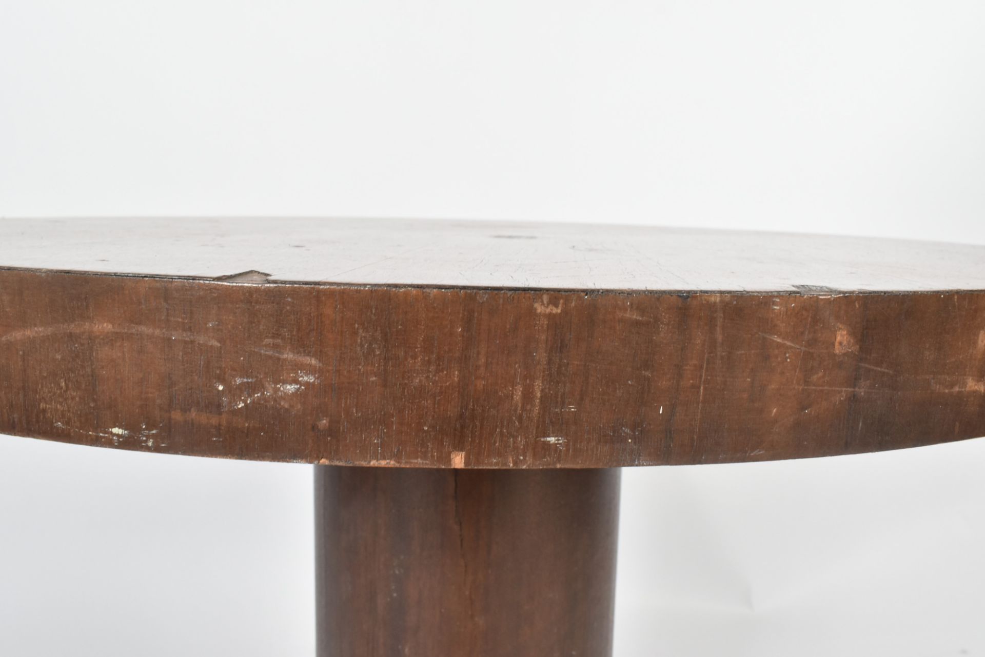 C1935 ART DECO BIRCHWOOD VENEERED CIRCULAR SIDE TABLE - Bild 4 aus 5