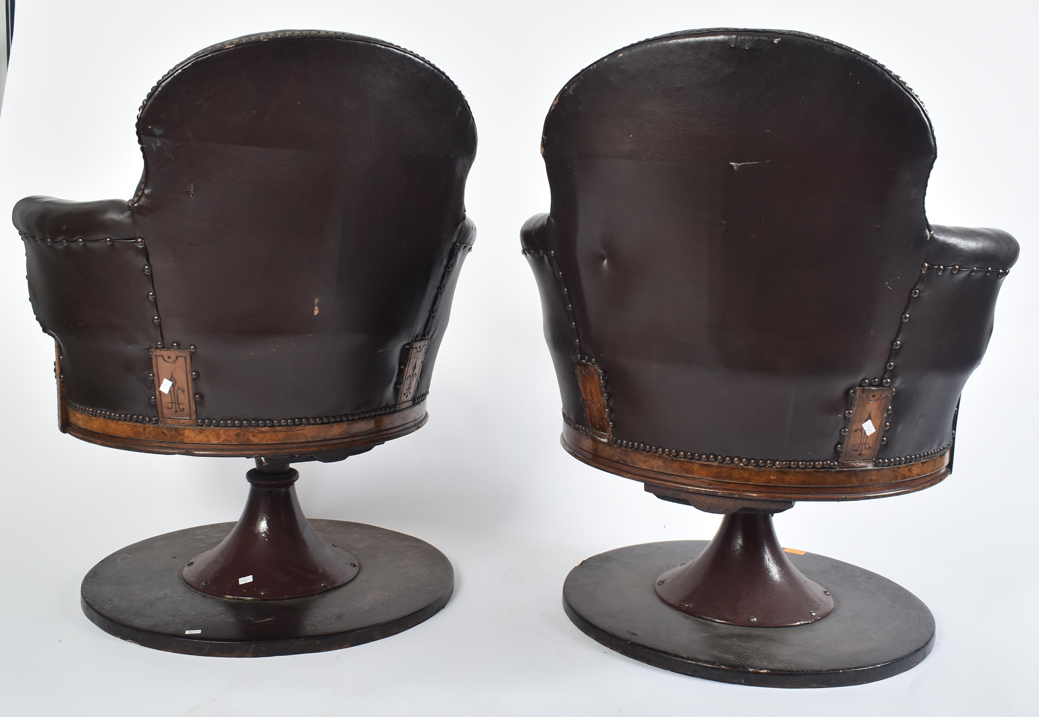 PAIR OF RAILWAY CLUB PULLMAN LEATHER SWIVEL CLUB CHAIRS - Image 4 of 7
