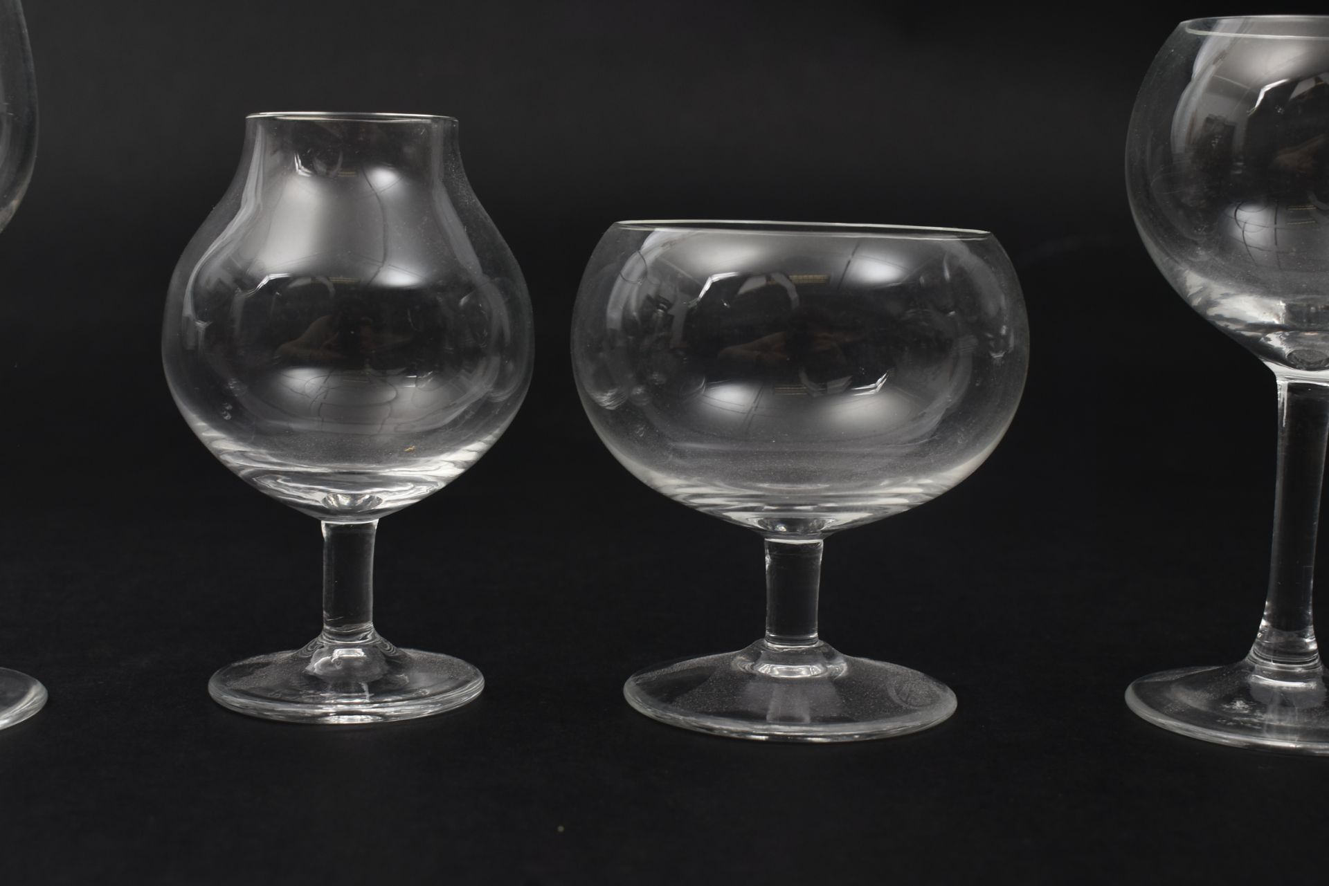MOSER'S PRAHA GLASS - RETRO MINIATURE SNIFTER GLASSES - Image 3 of 8