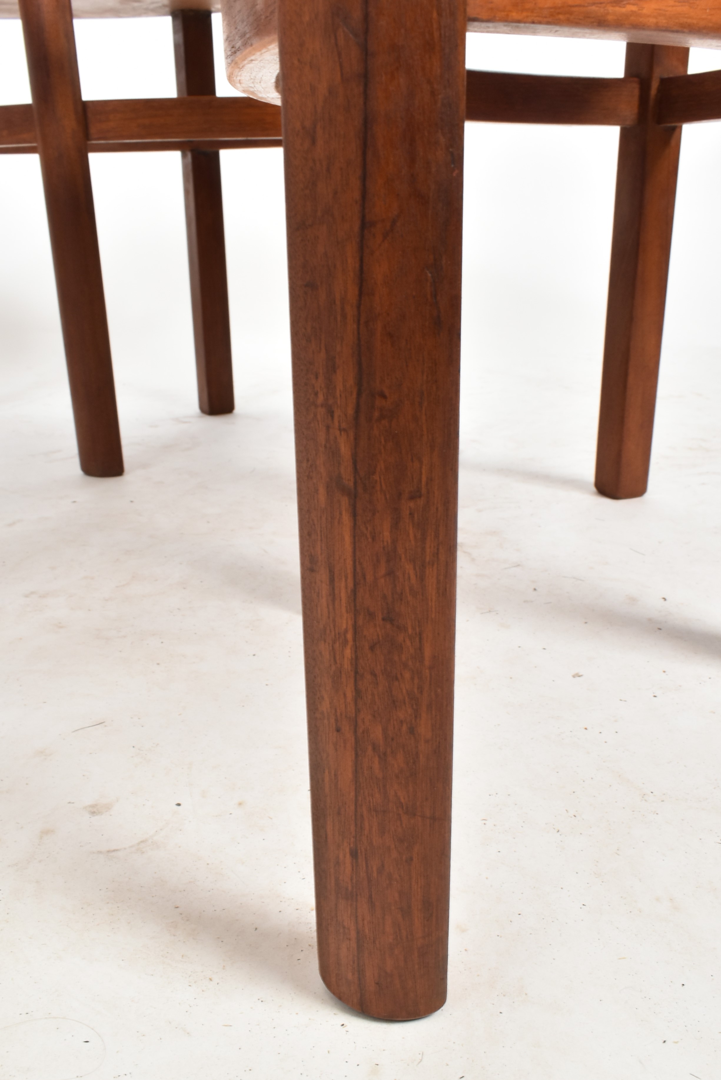 NATHAN - CIRCLES TEAK TRINITY NEST / COFFEE TABLE - Image 4 of 11