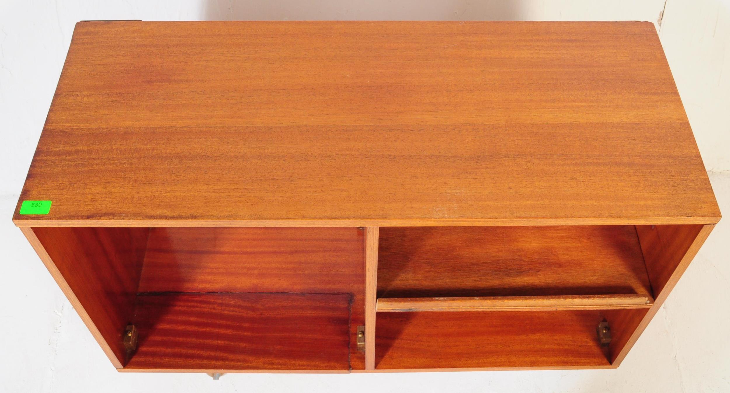 RETRO VINTAGE TEAK WOOD LOW MEDIA HI-FI / HIFI CABINET - Image 4 of 4