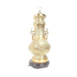 HOLLYWOOD REGENCY BRASS TABLE LAMP IN JAMES MONT MANNER