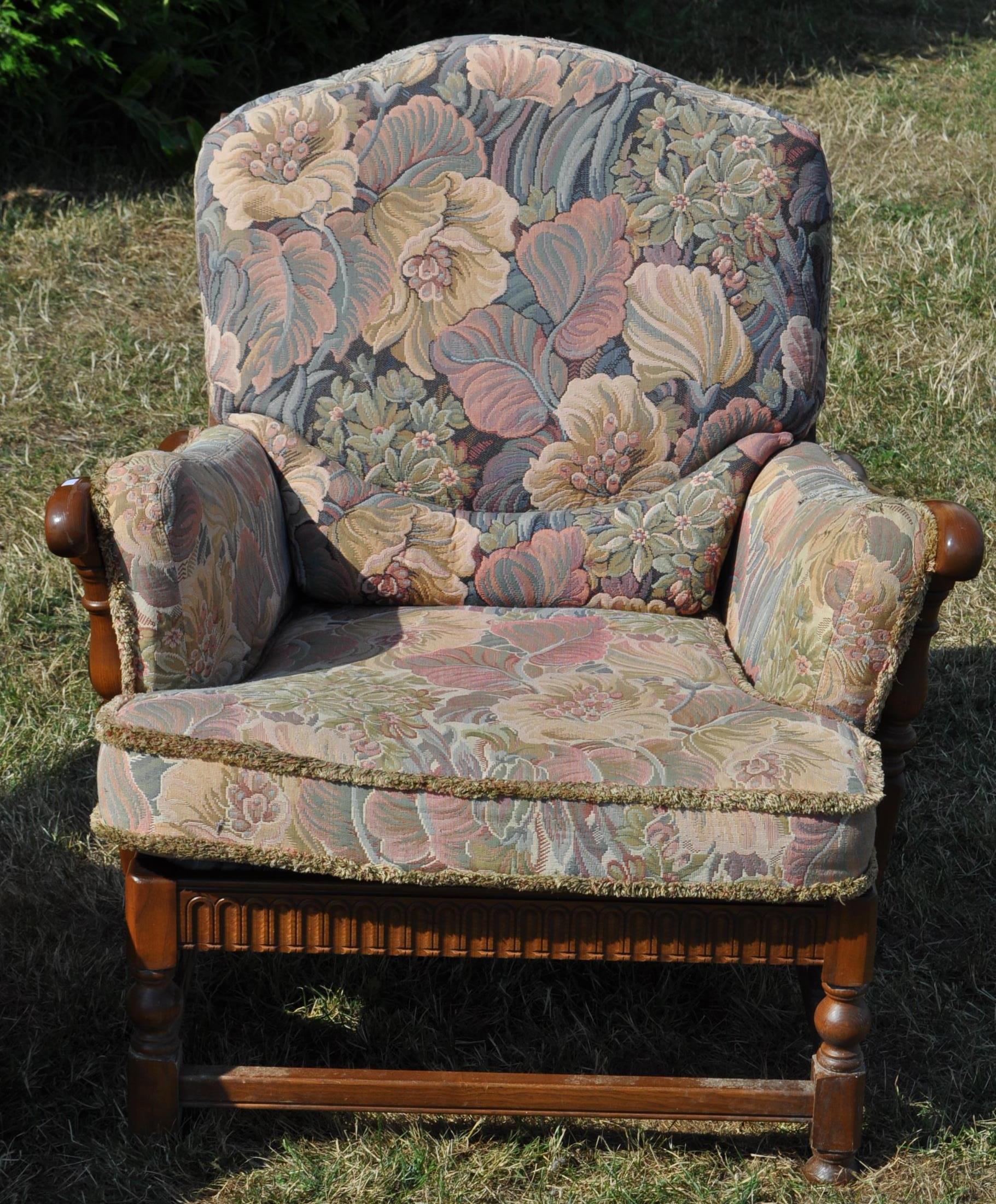 ERCOL FURNITURE - ERCOL OLD COLONIAL PAIR ARMCHAIRS - Image 3 of 5