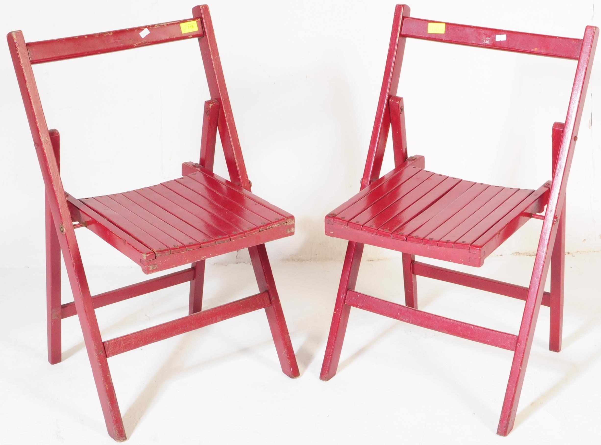 A PAIR OF 20TH CENTURY FOLDING DINING CHAIRS IN RED - Image 2 of 5